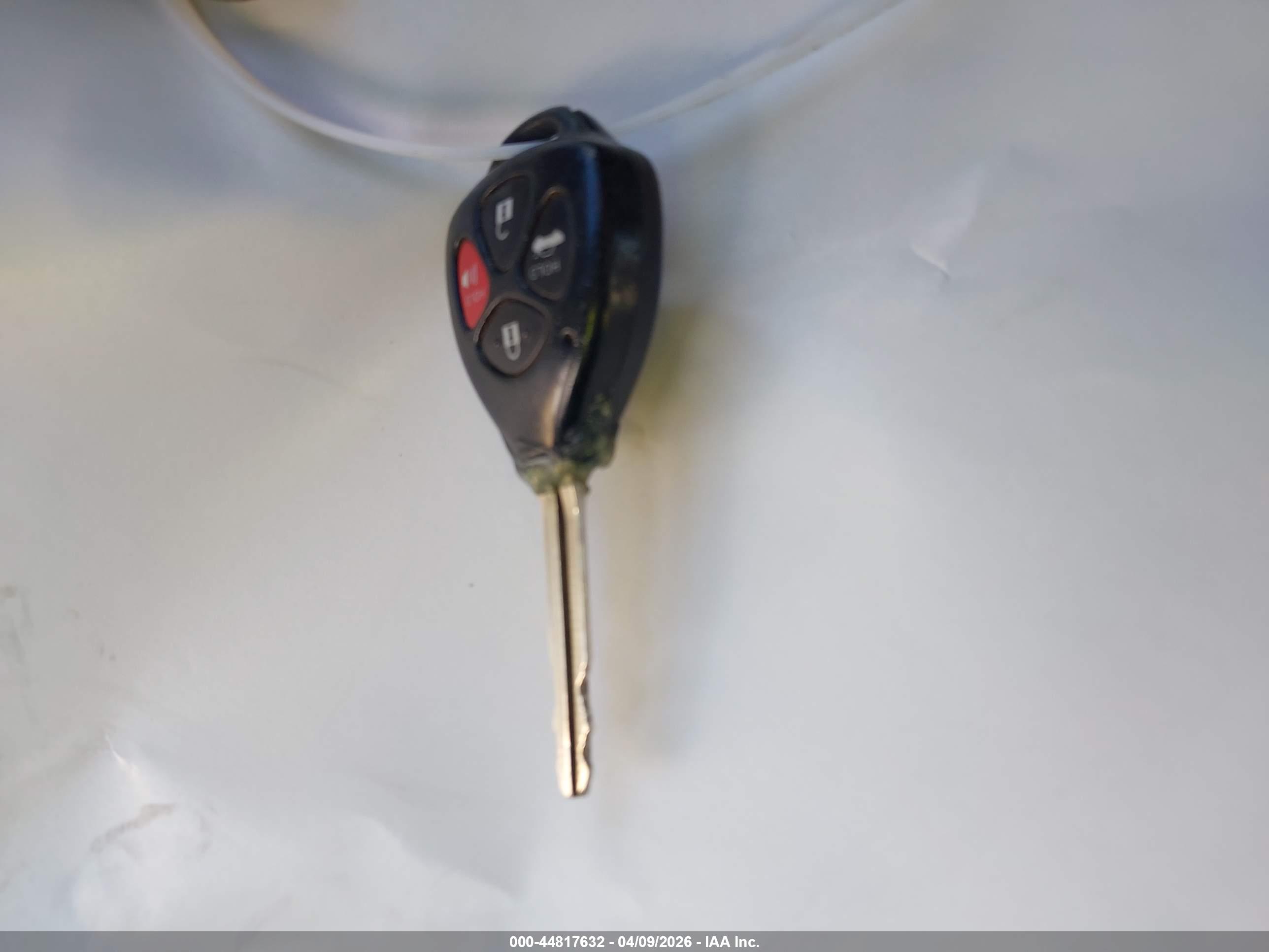 TOYOTA CAMRY image 11