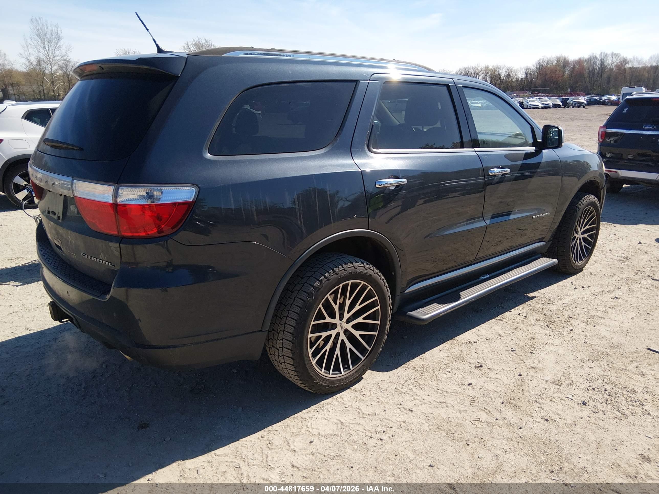 DODGE DURANGO image 4