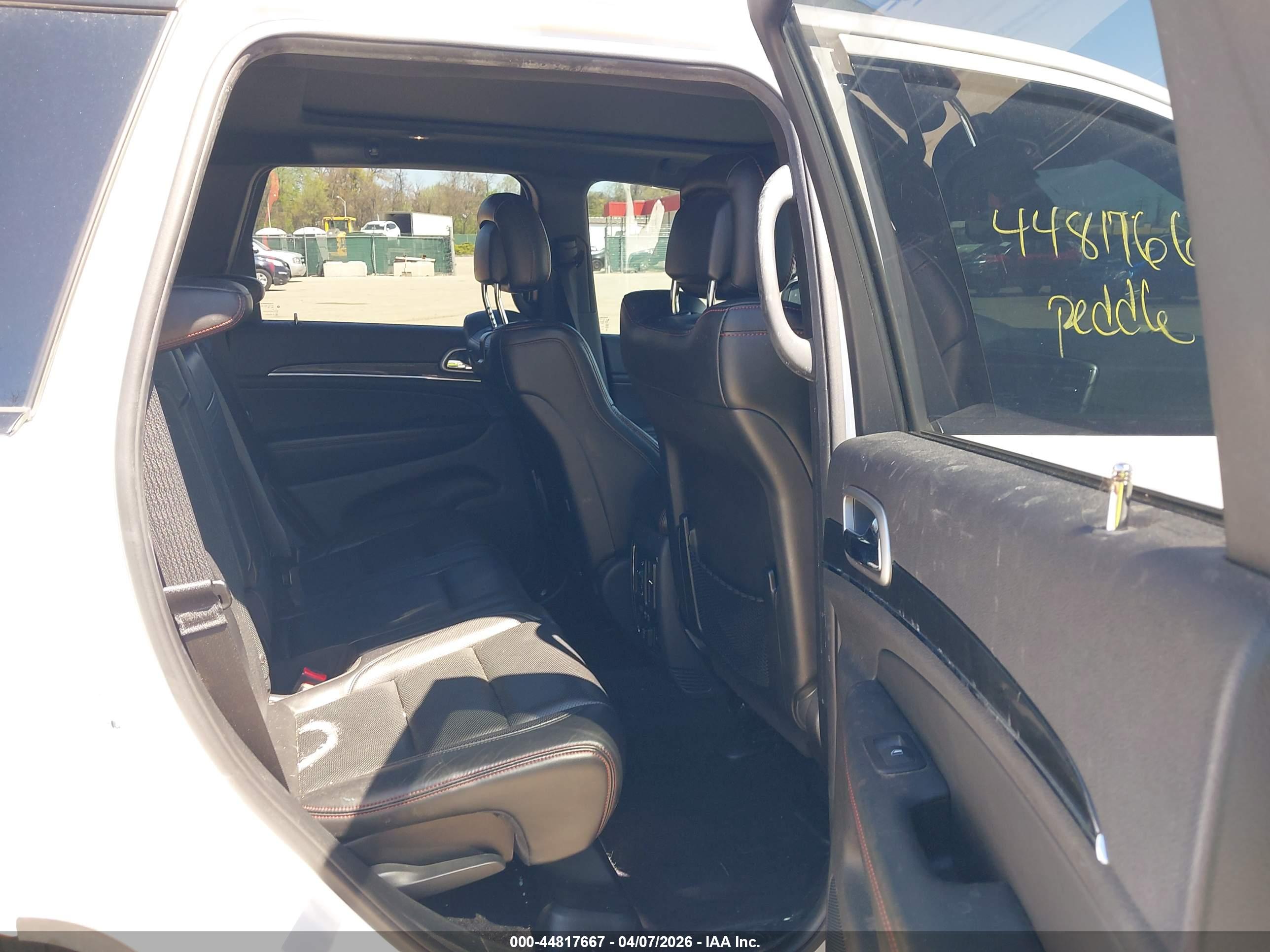 JEEP GRAND image 8