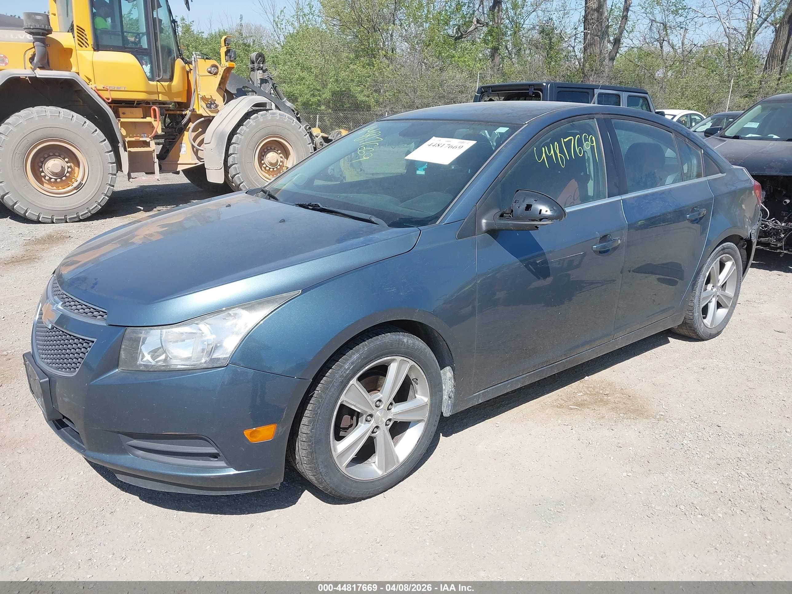 CHEVROLET CRUZE image 2