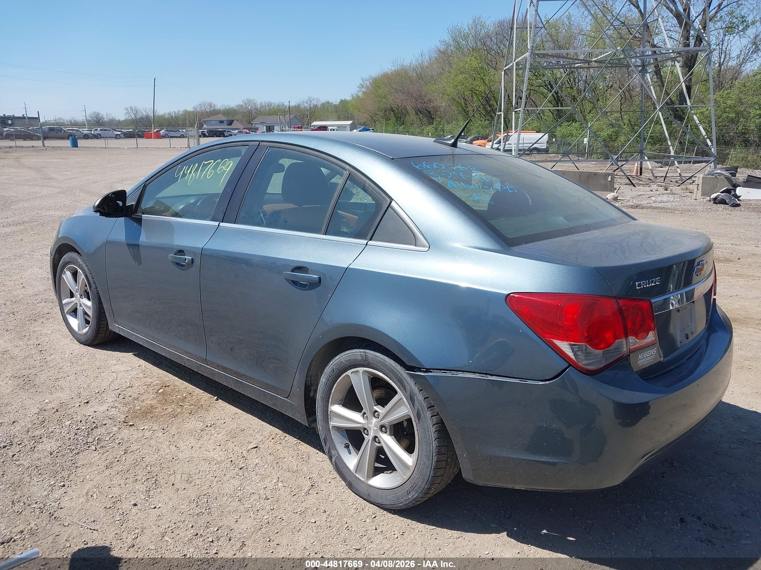 CHEVROLET CRUZE image 3