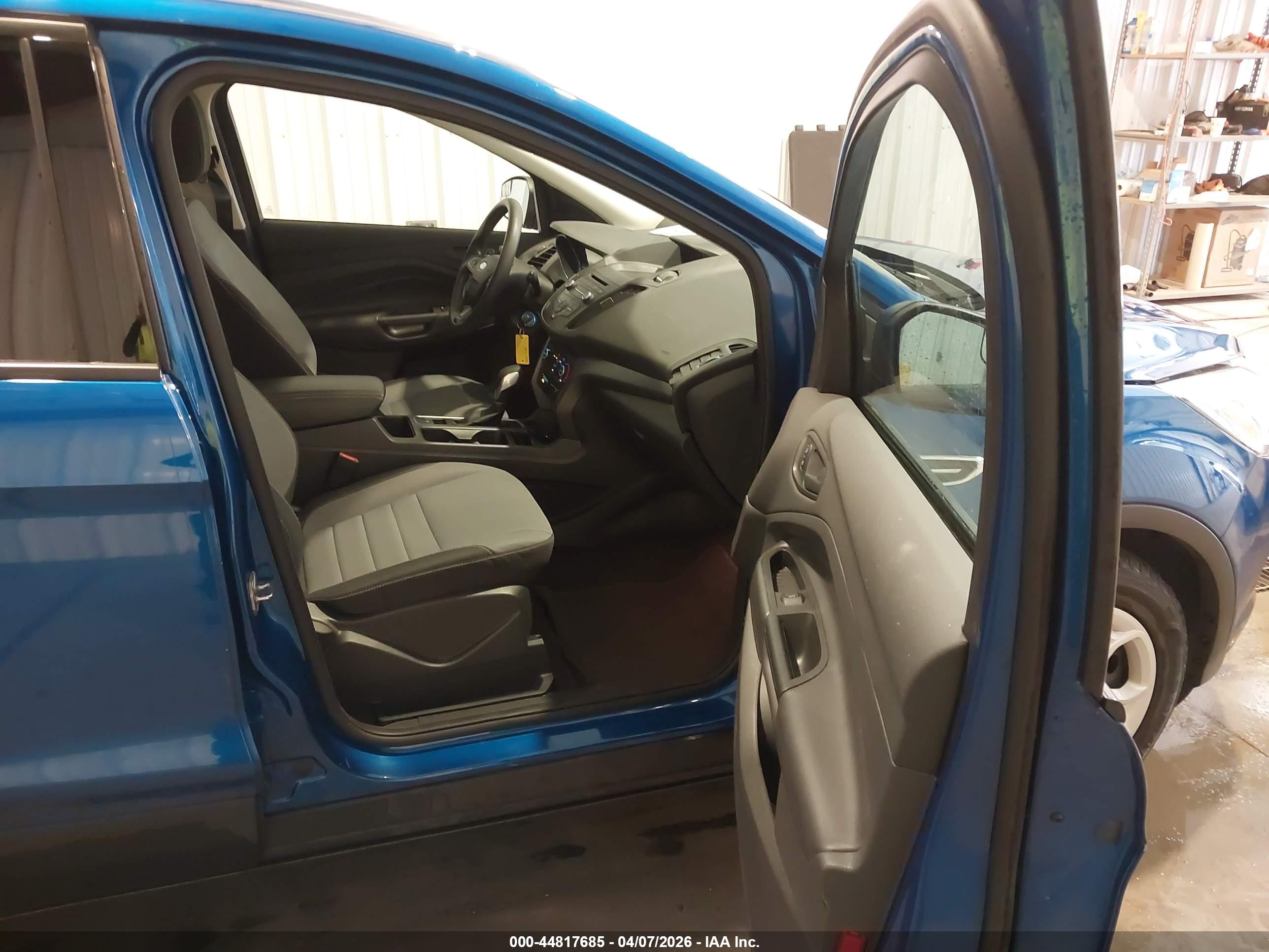 FORD ESCAPE image 5
