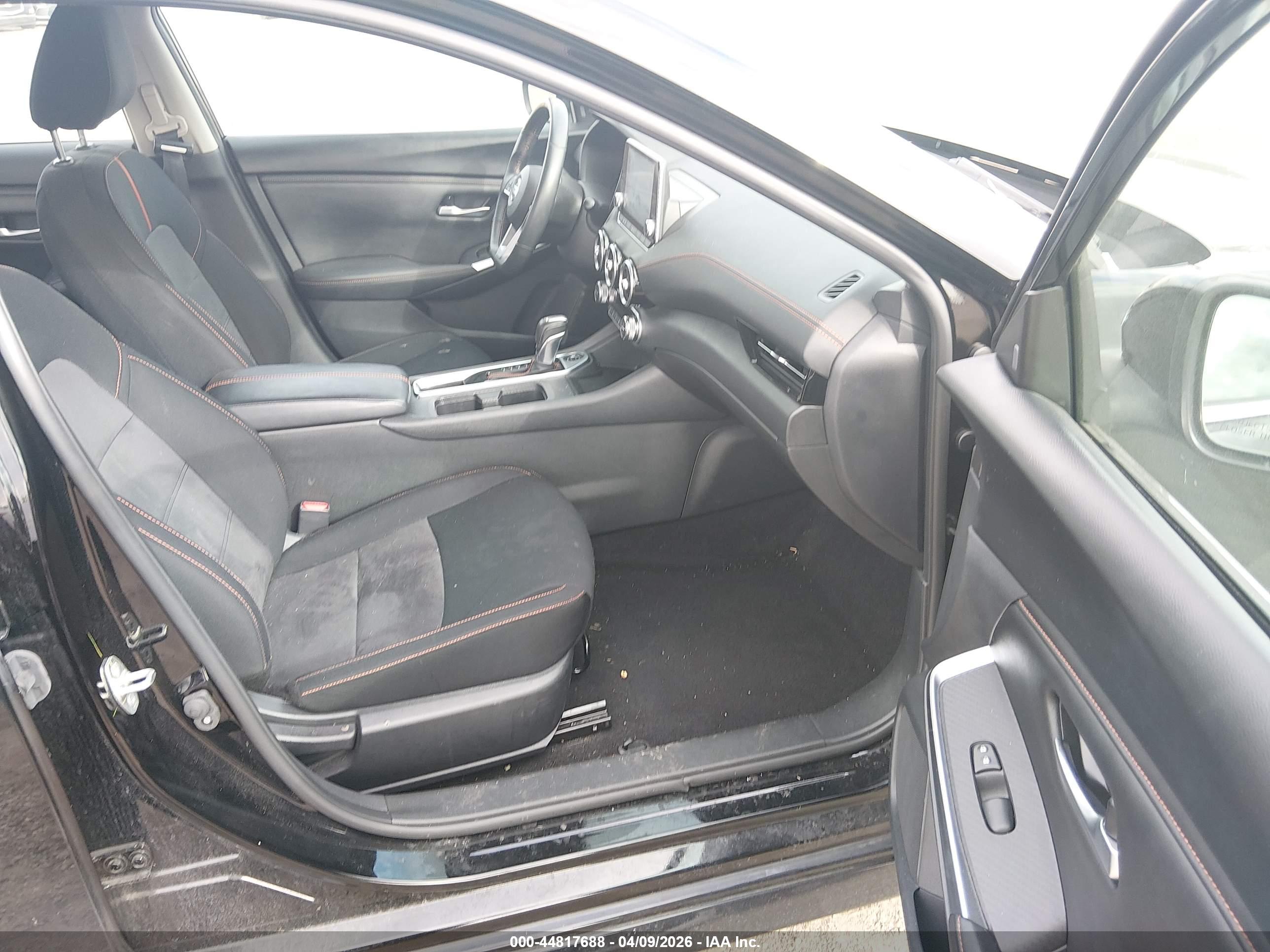 NISSAN SENTRA image 5