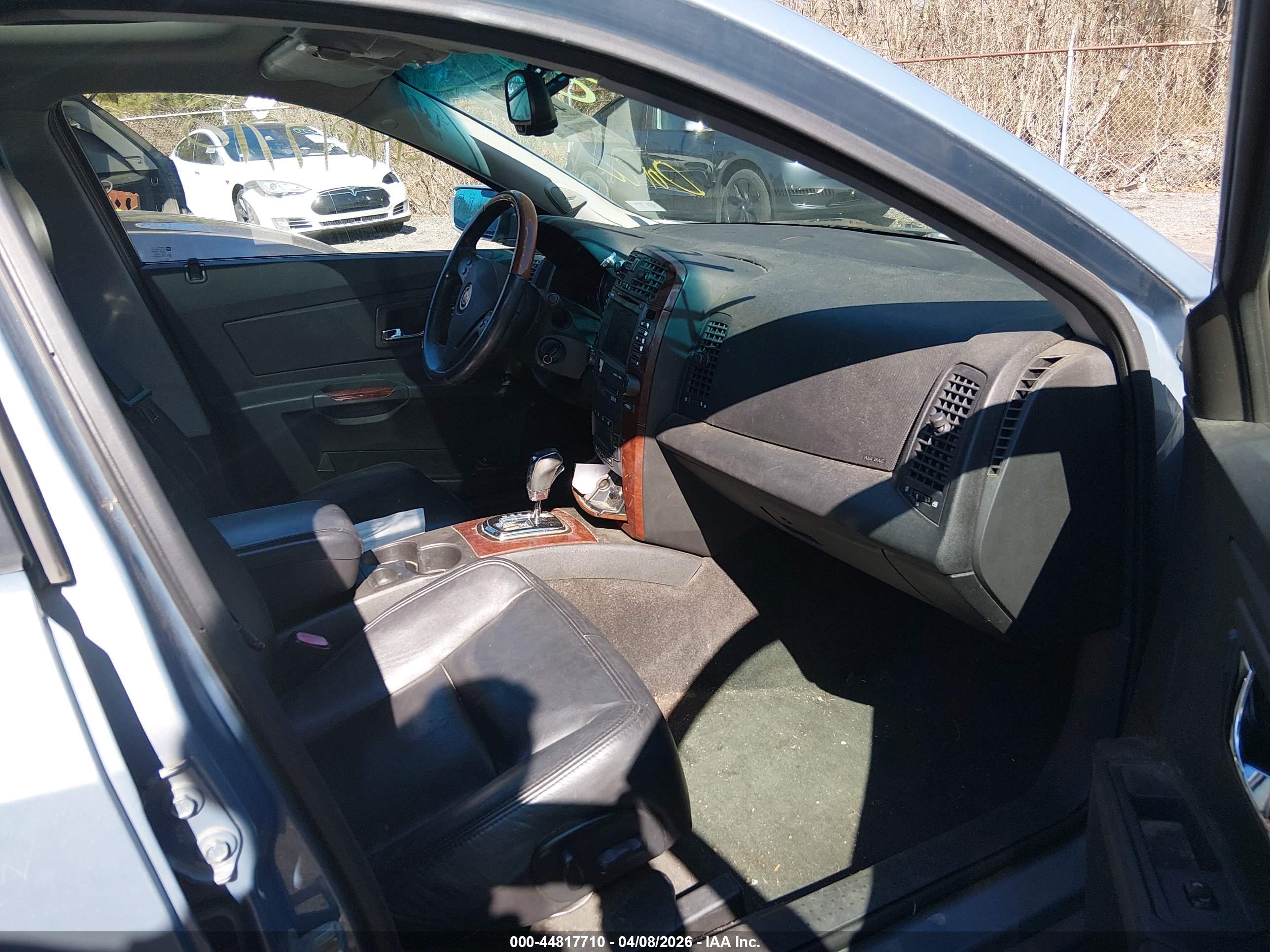 CADILLAC CTS image 5