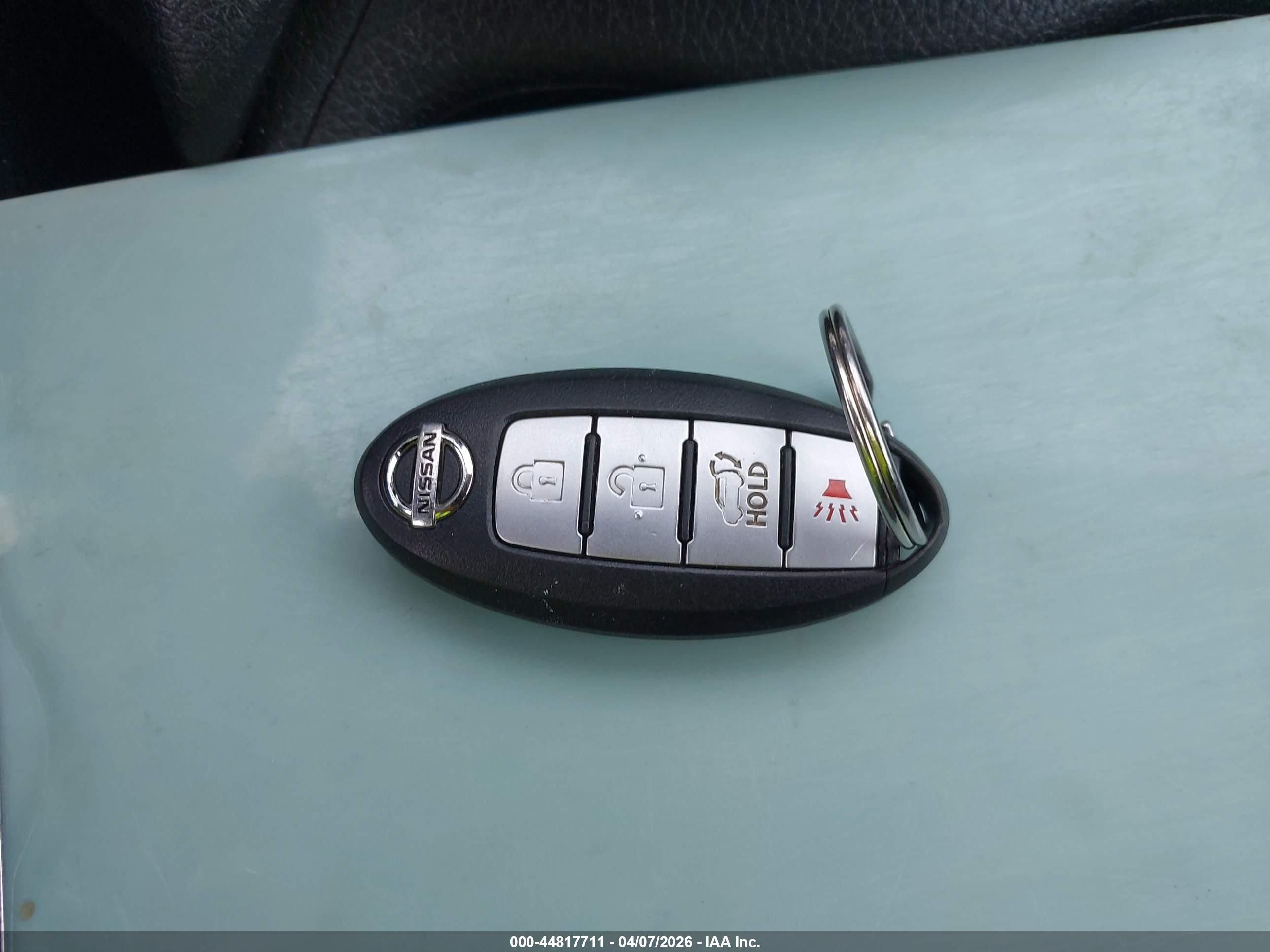 NISSAN ROGUE image 11