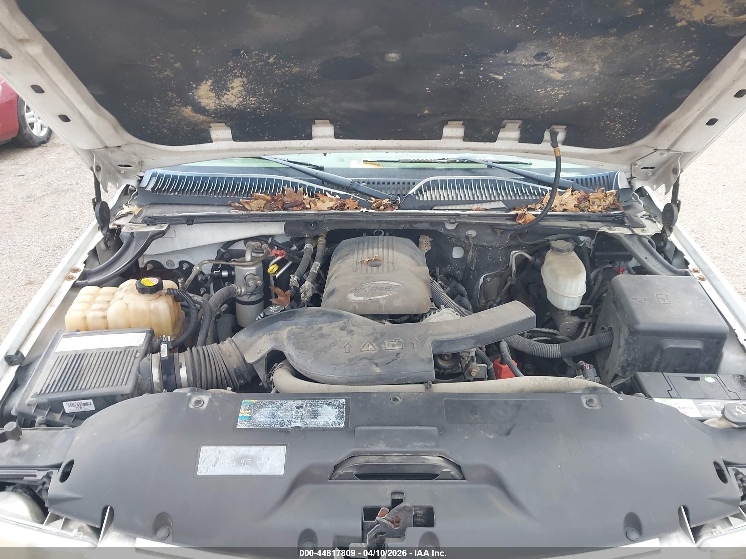 CHEVROLET TAHOE image 10