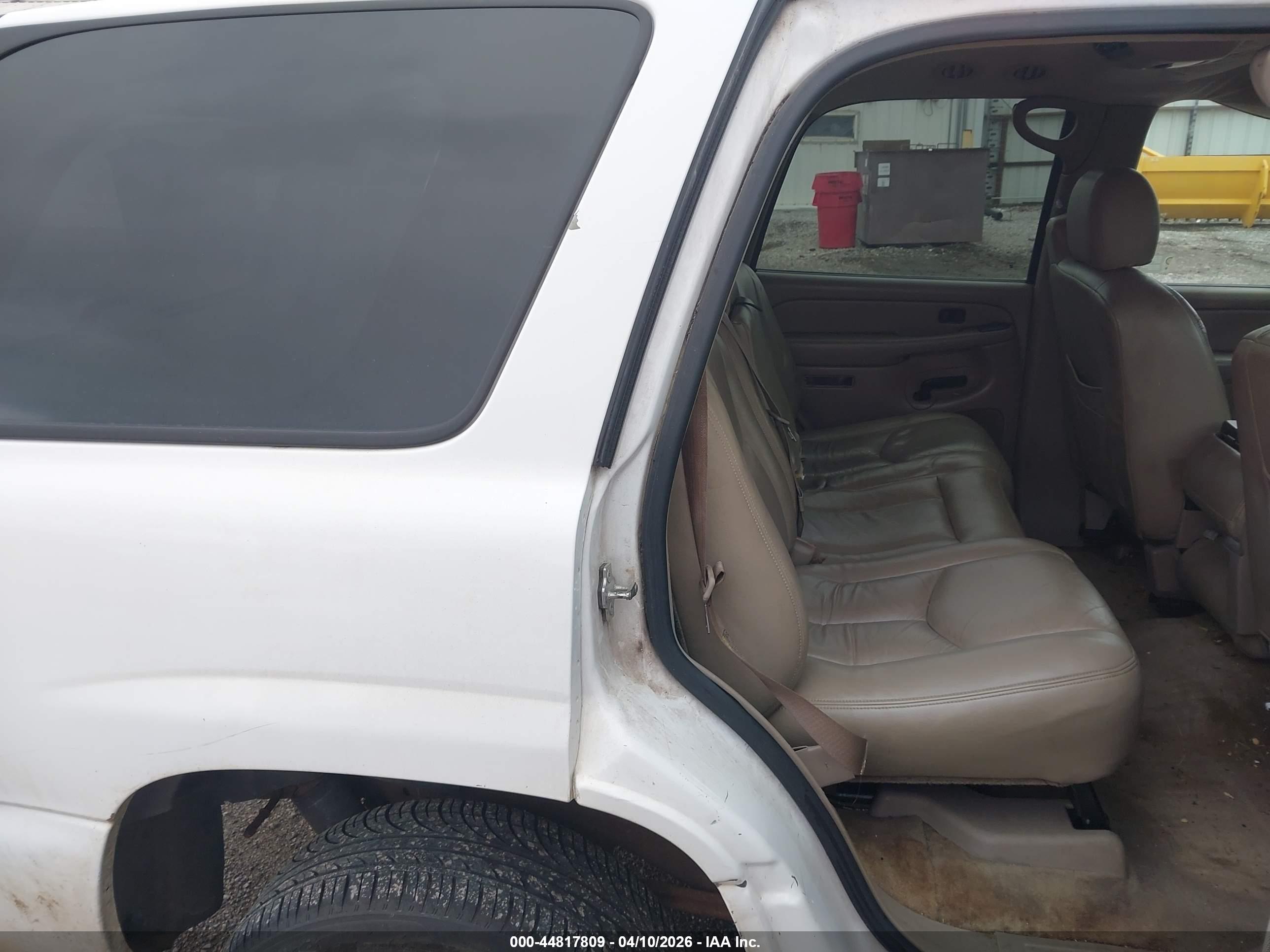 CHEVROLET TAHOE image 8