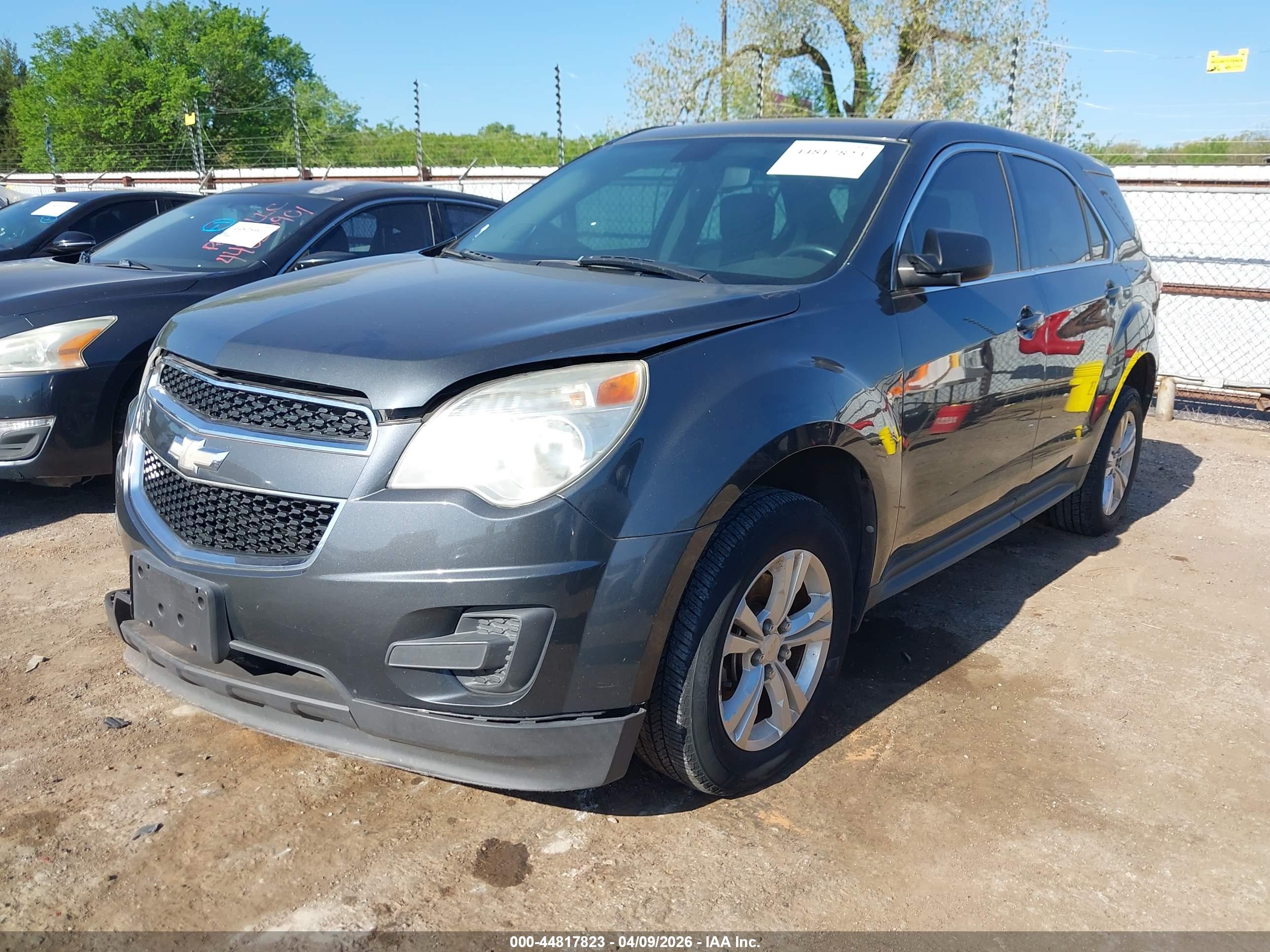 CHEVROLET EQUINOX image 2