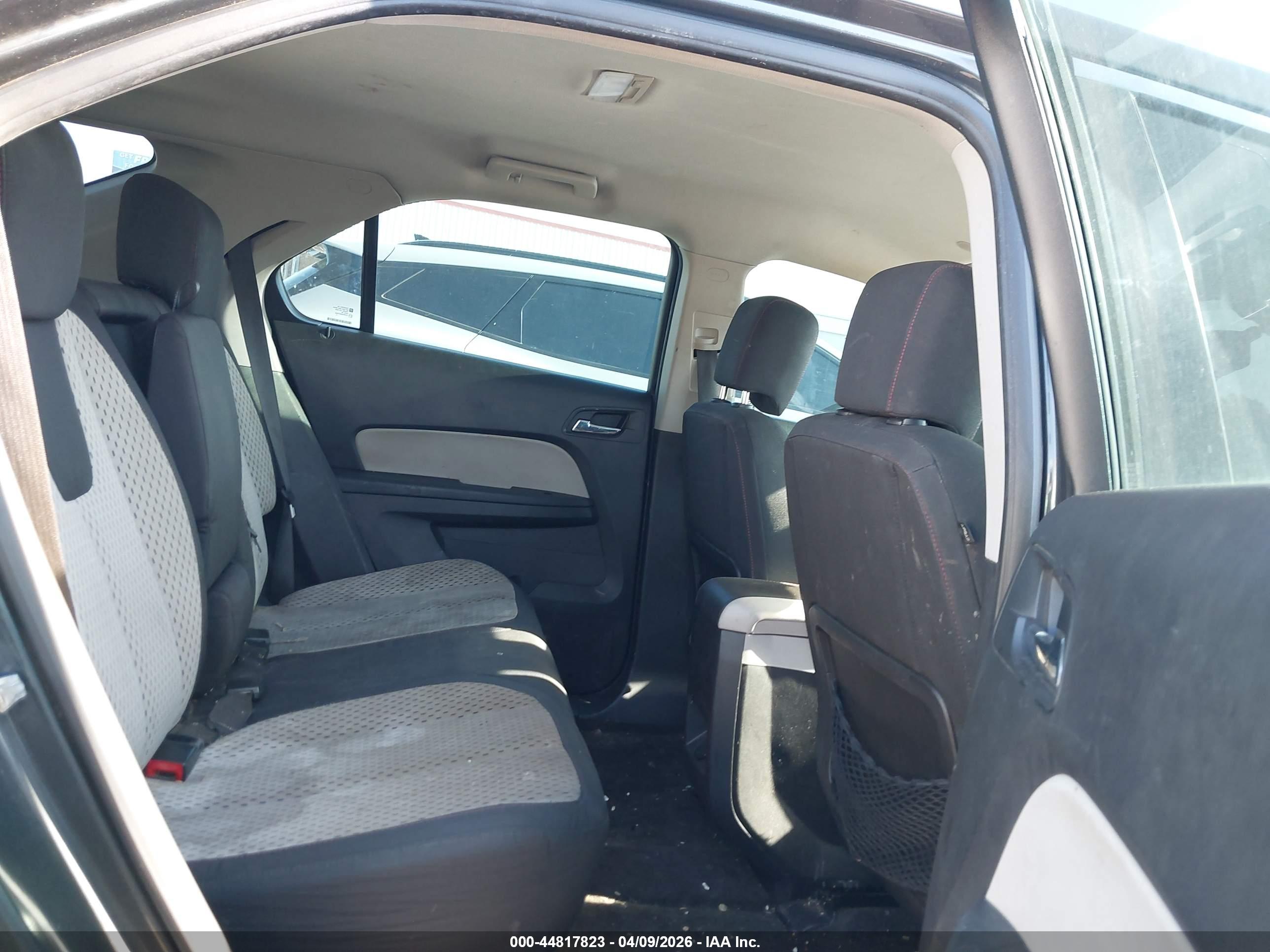 CHEVROLET EQUINOX image 8