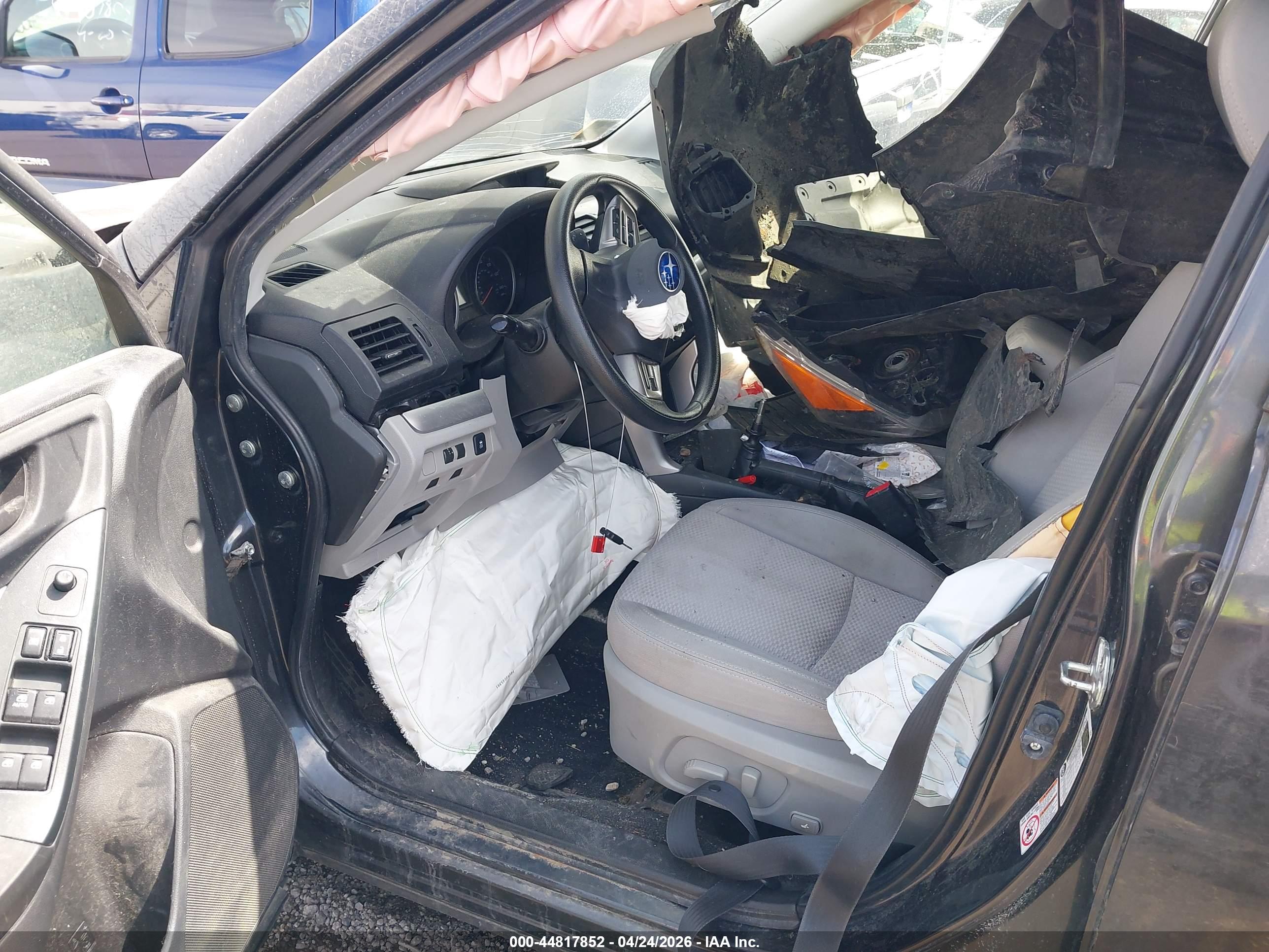 SUBARU FORESTER image 5