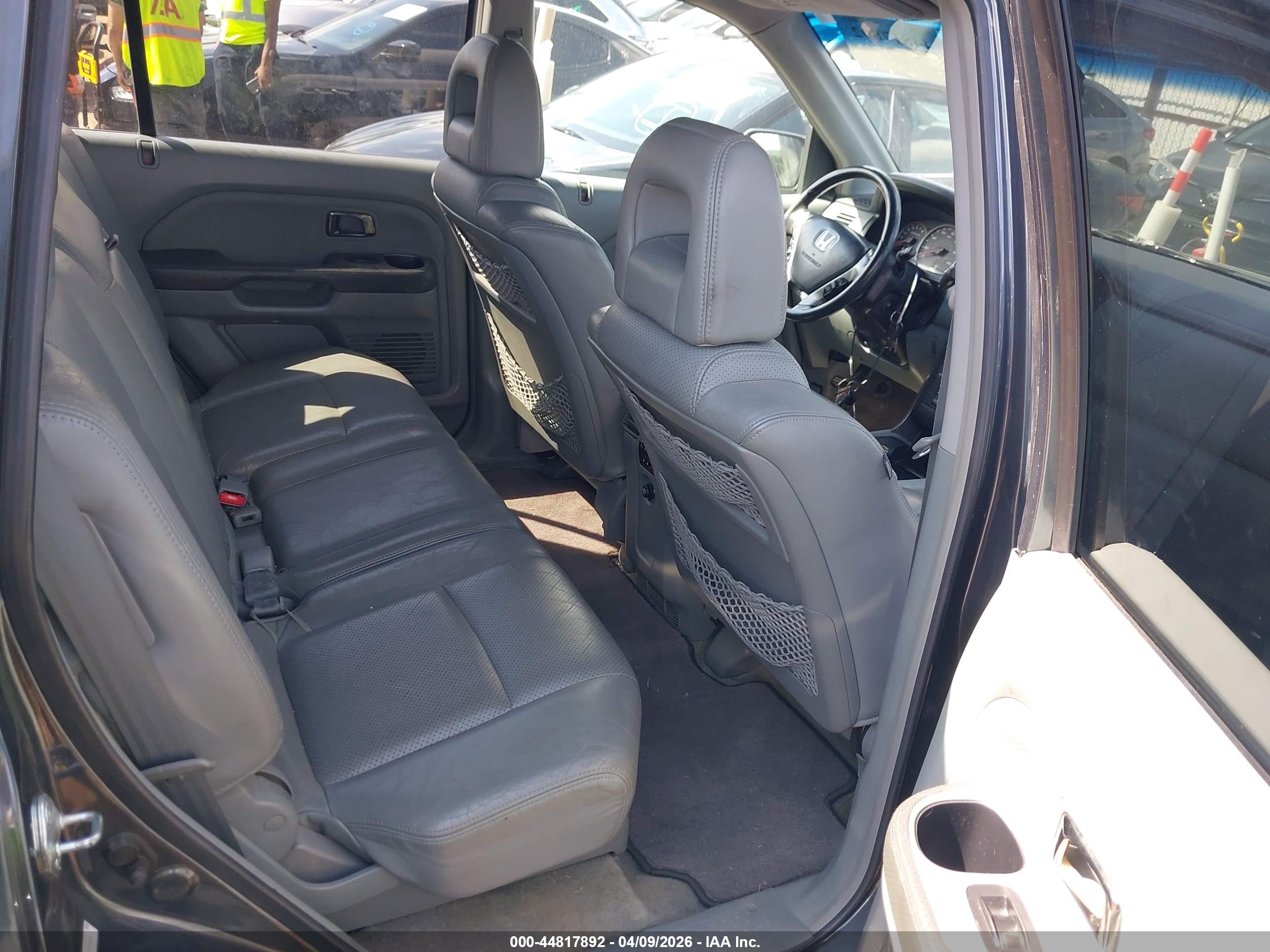 HONDA PILOT image 8