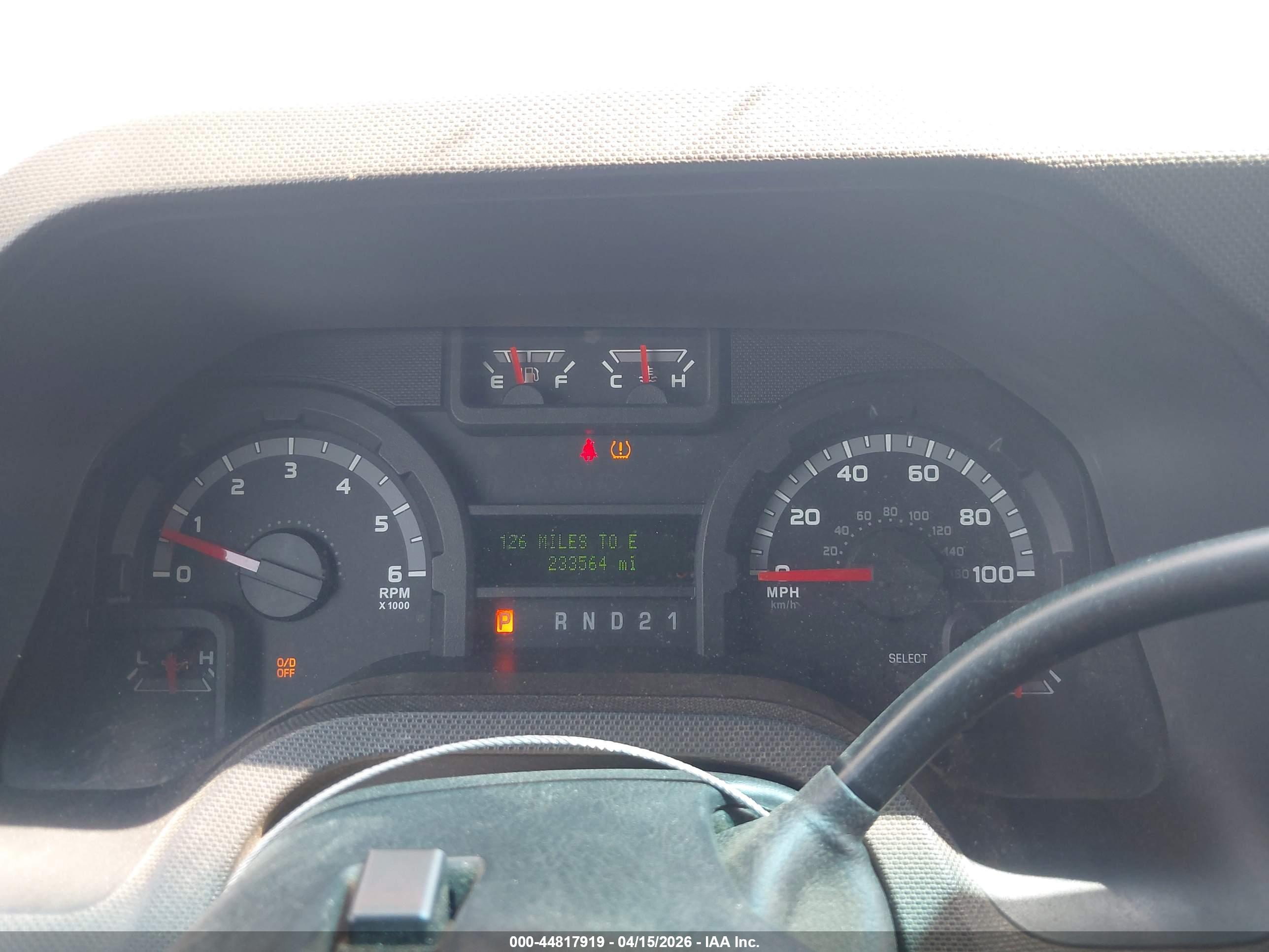 FORD E-350 image 7