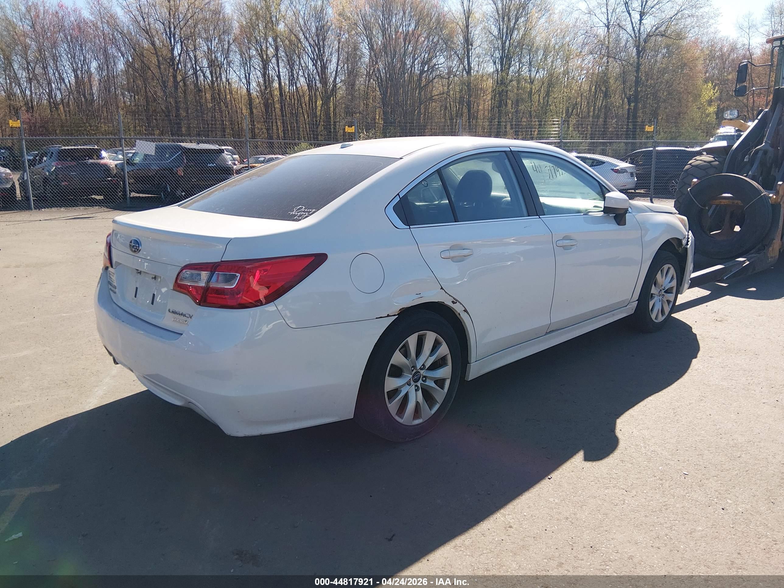 SUBARU LEGACY image 4