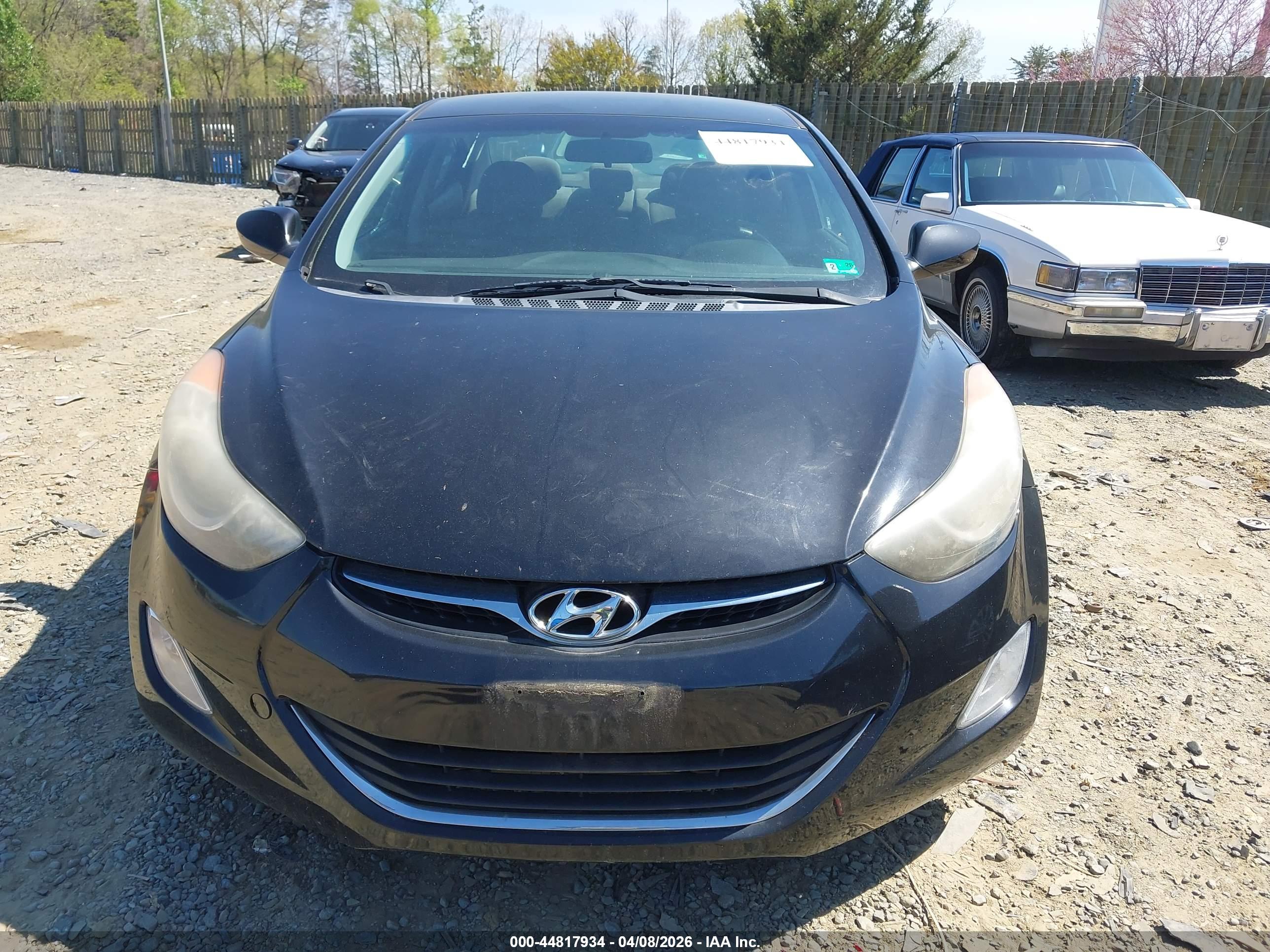 HYUNDAI ELANTRA image 6
