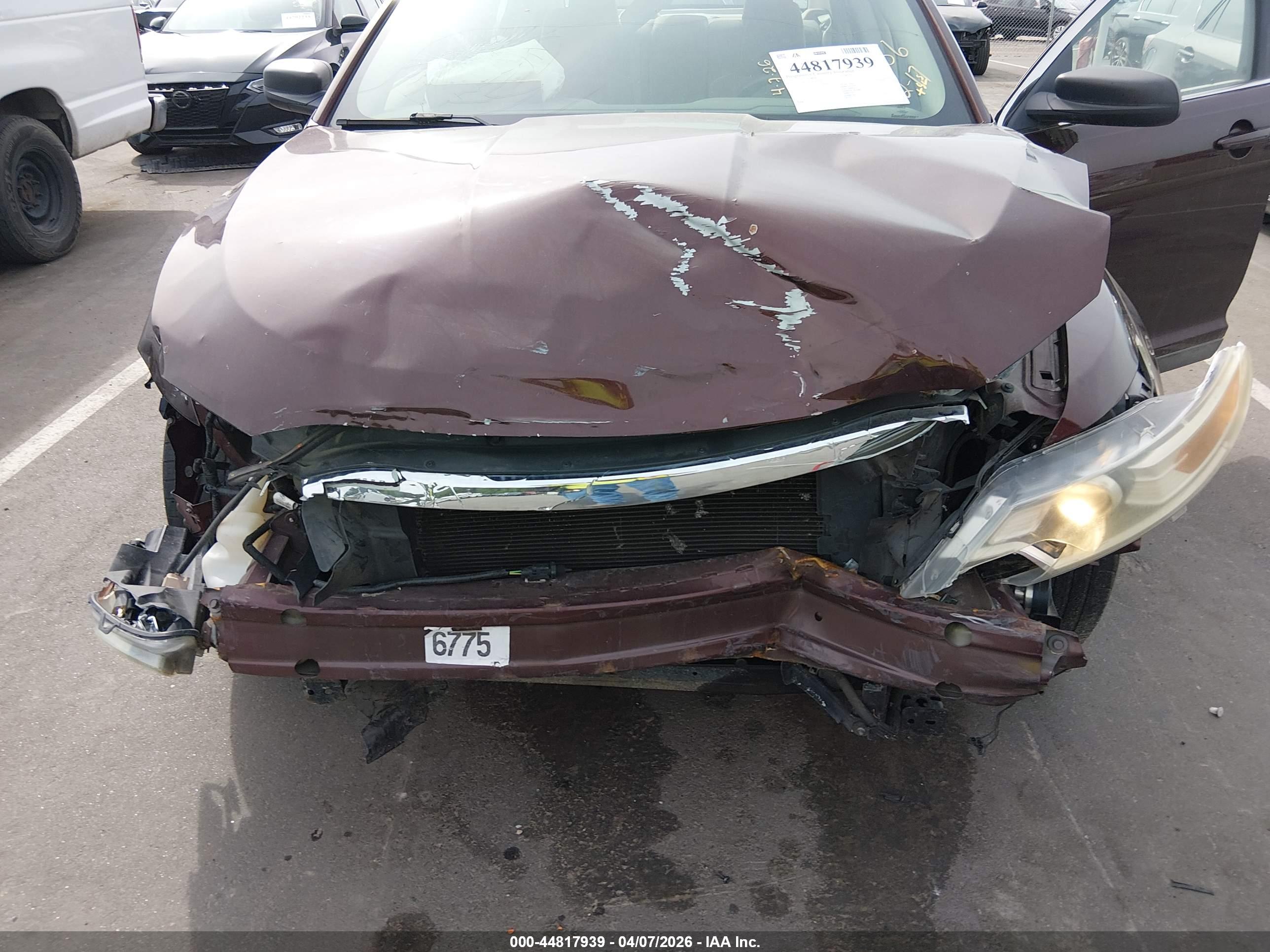 FORD TAURUS image 6
