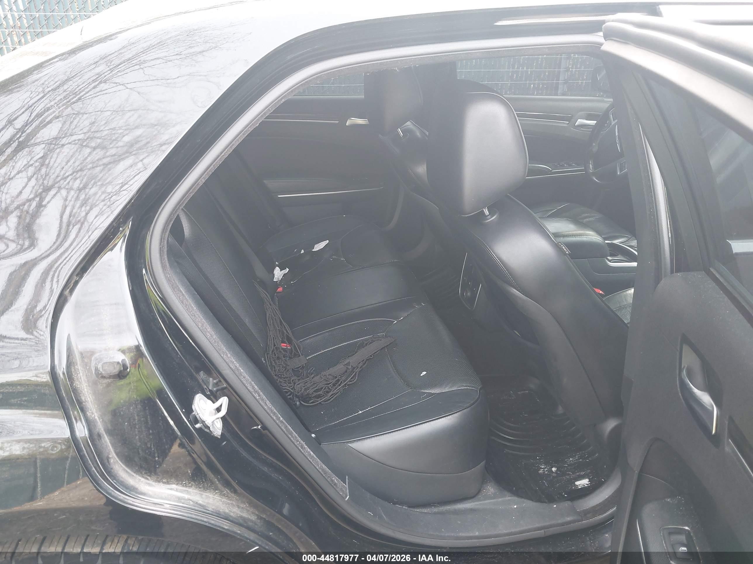 CHRYSLER 300C image 8