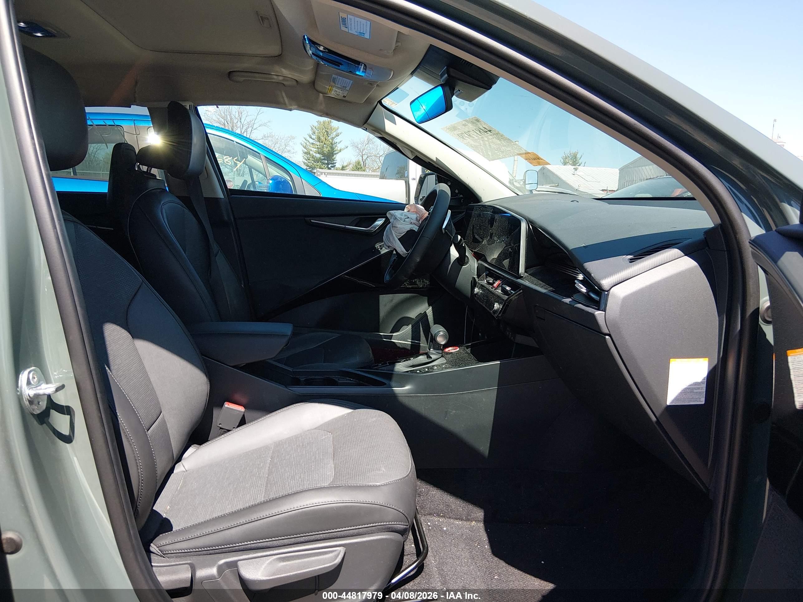 KIA NIRO image 5