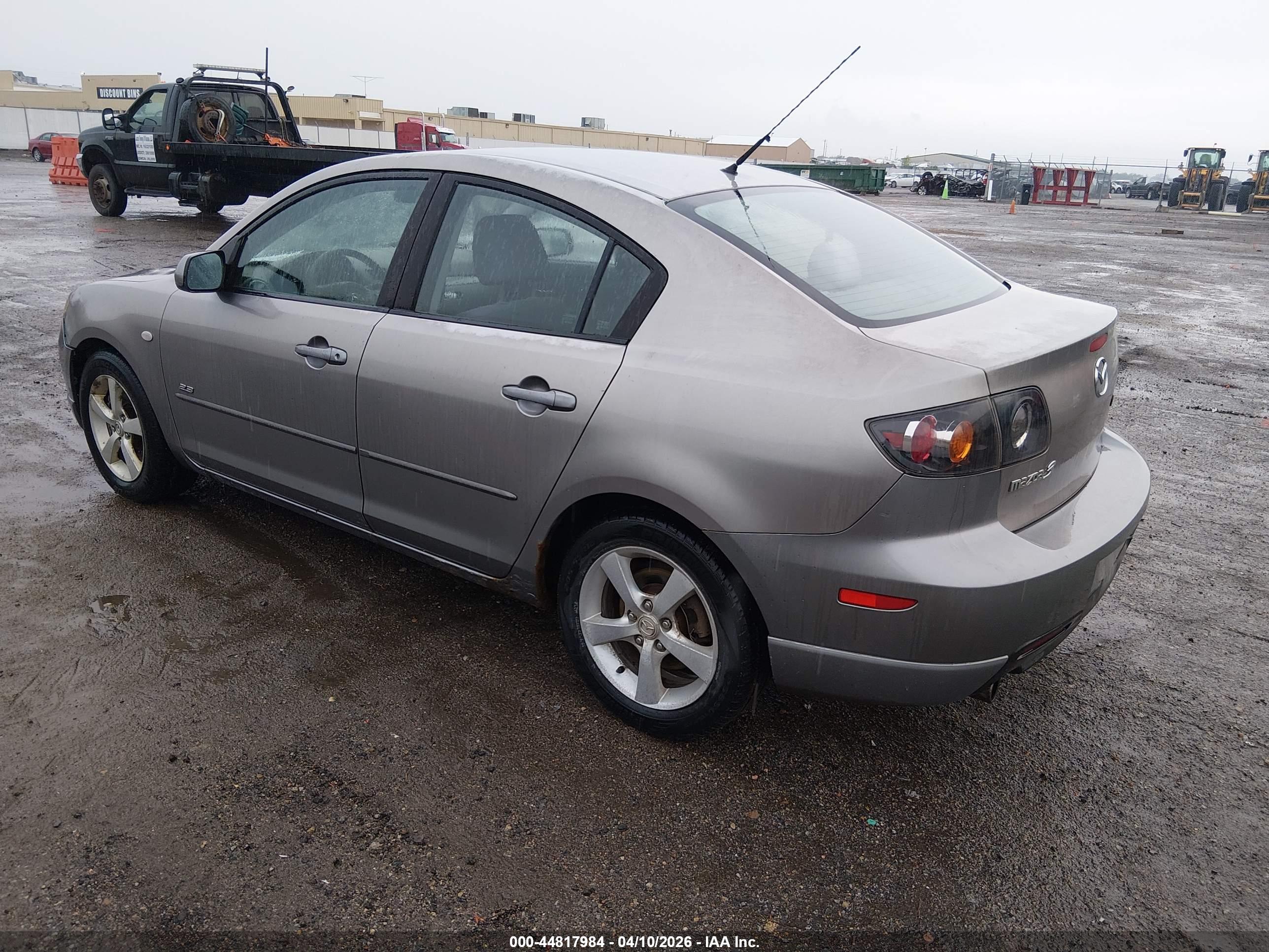 MAZDA MAZDA3 image 3