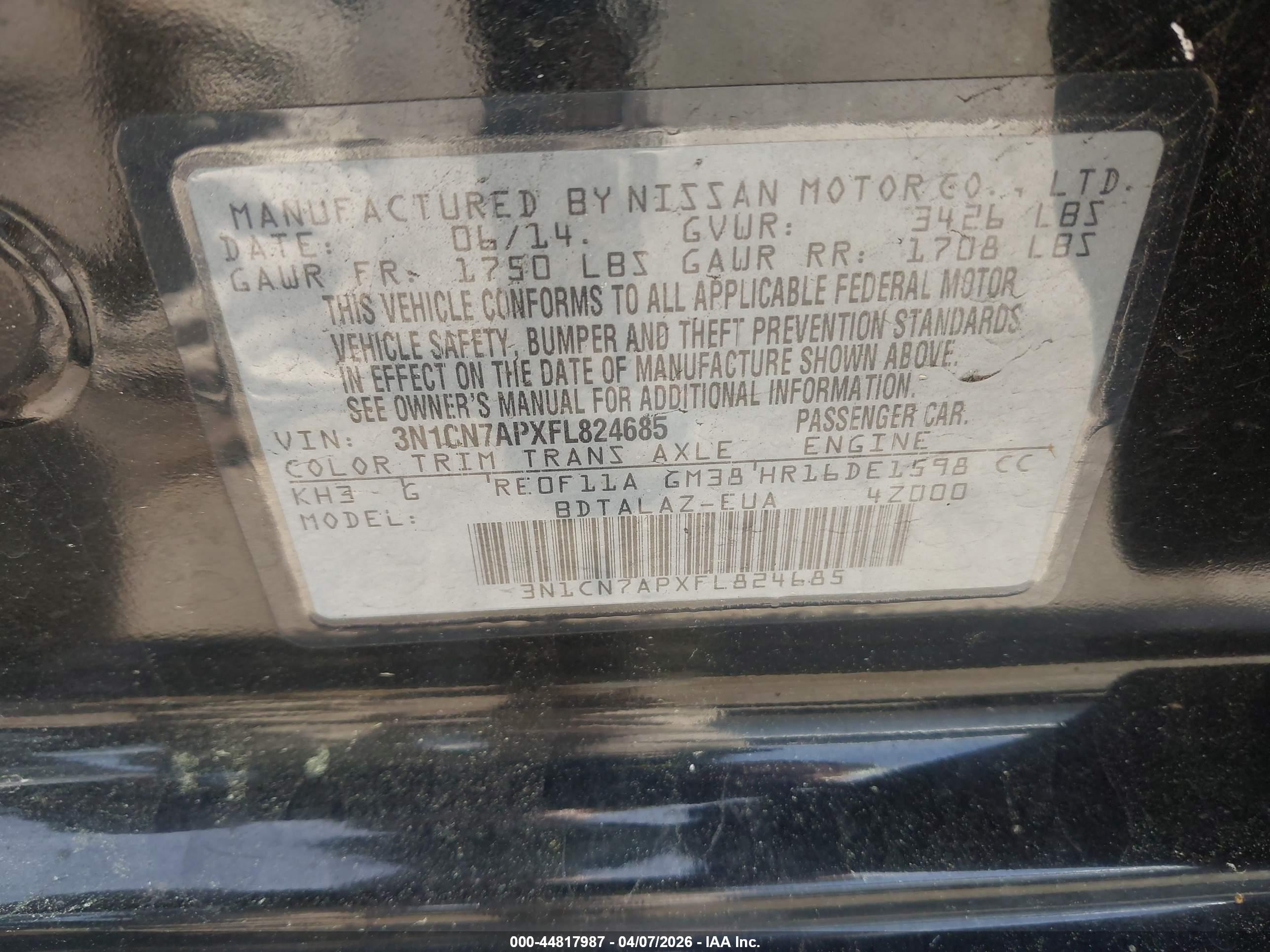 NISSAN VERSA image 9