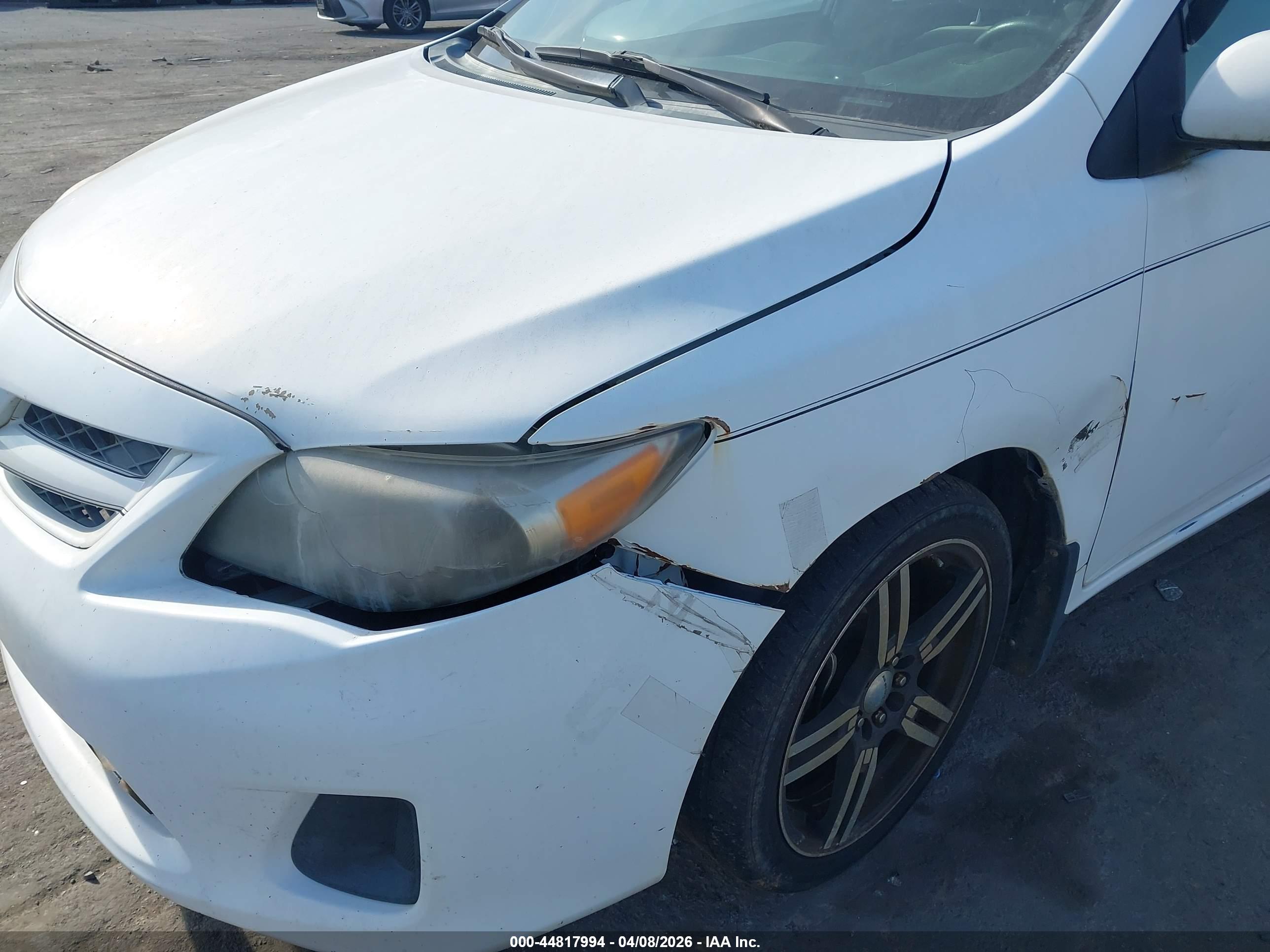 TOYOTA COROLLA image 6