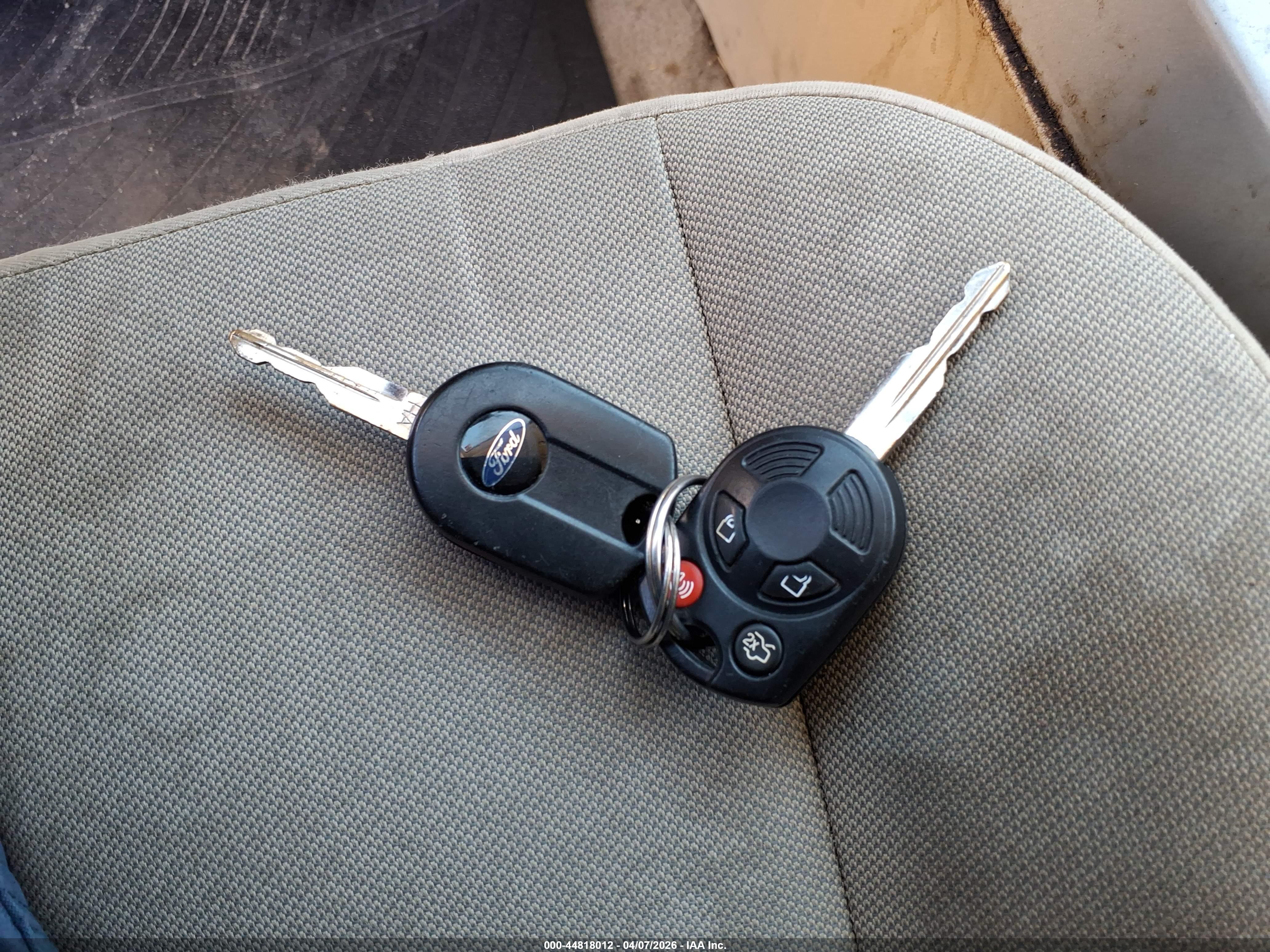 FORD ESCAPE image 11