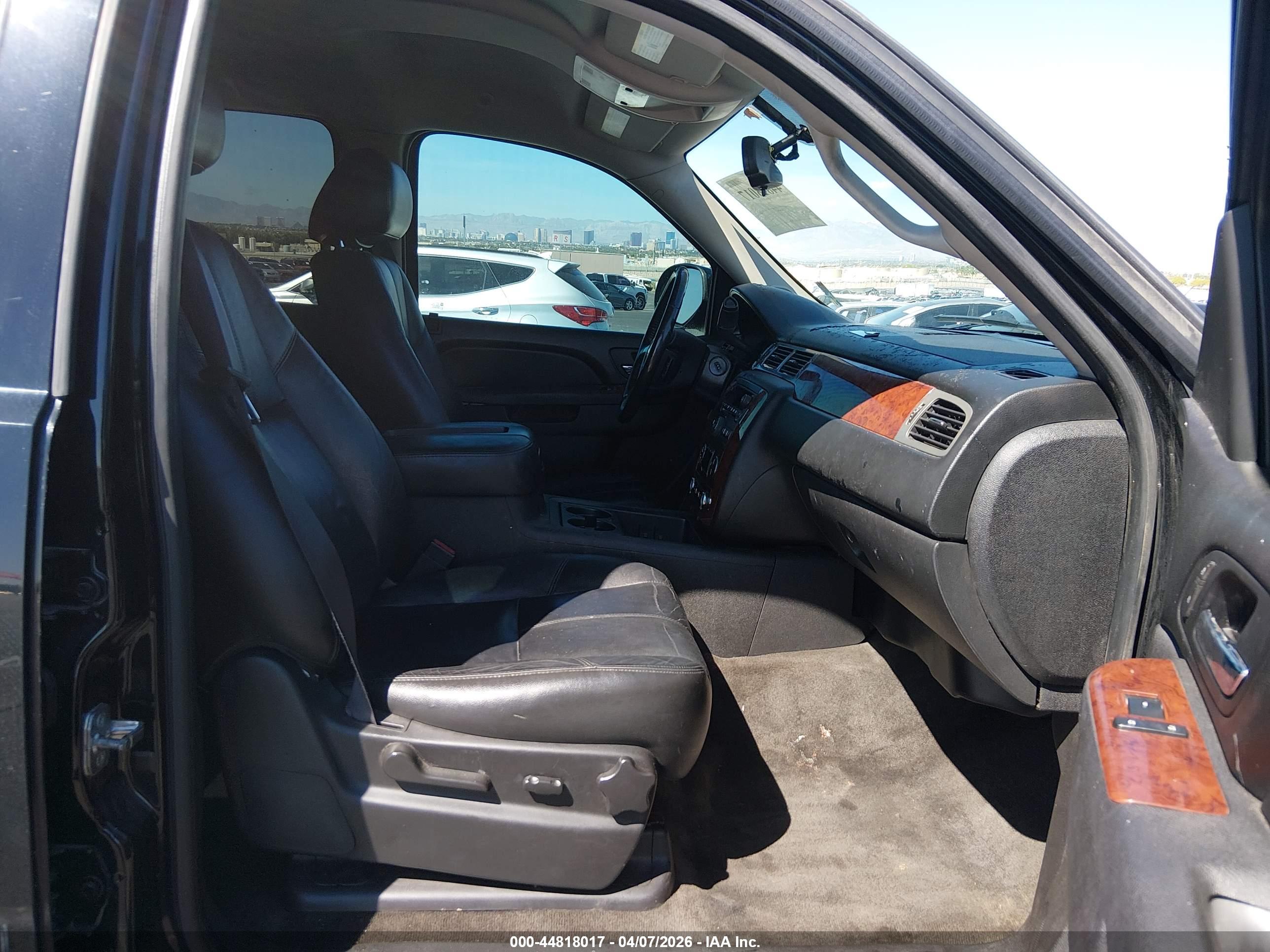 CHEVROLET TAHOE image 5