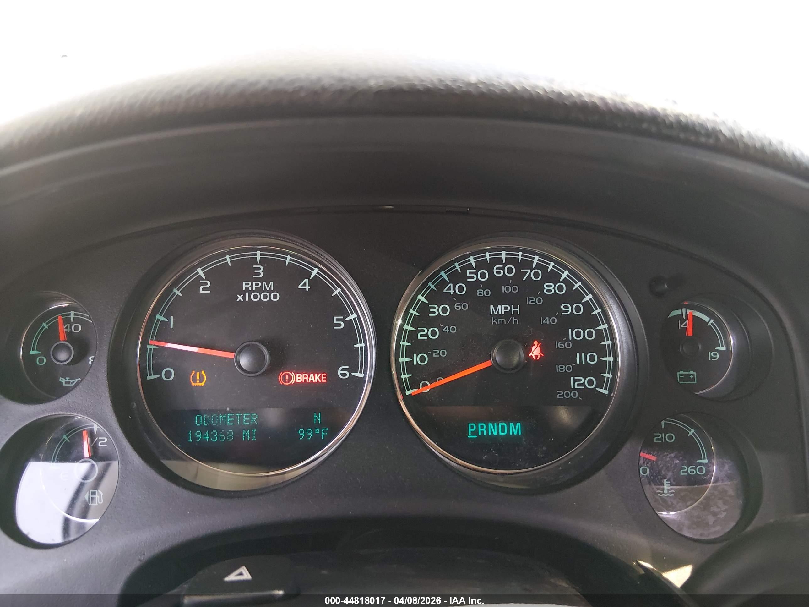 CHEVROLET TAHOE image 7