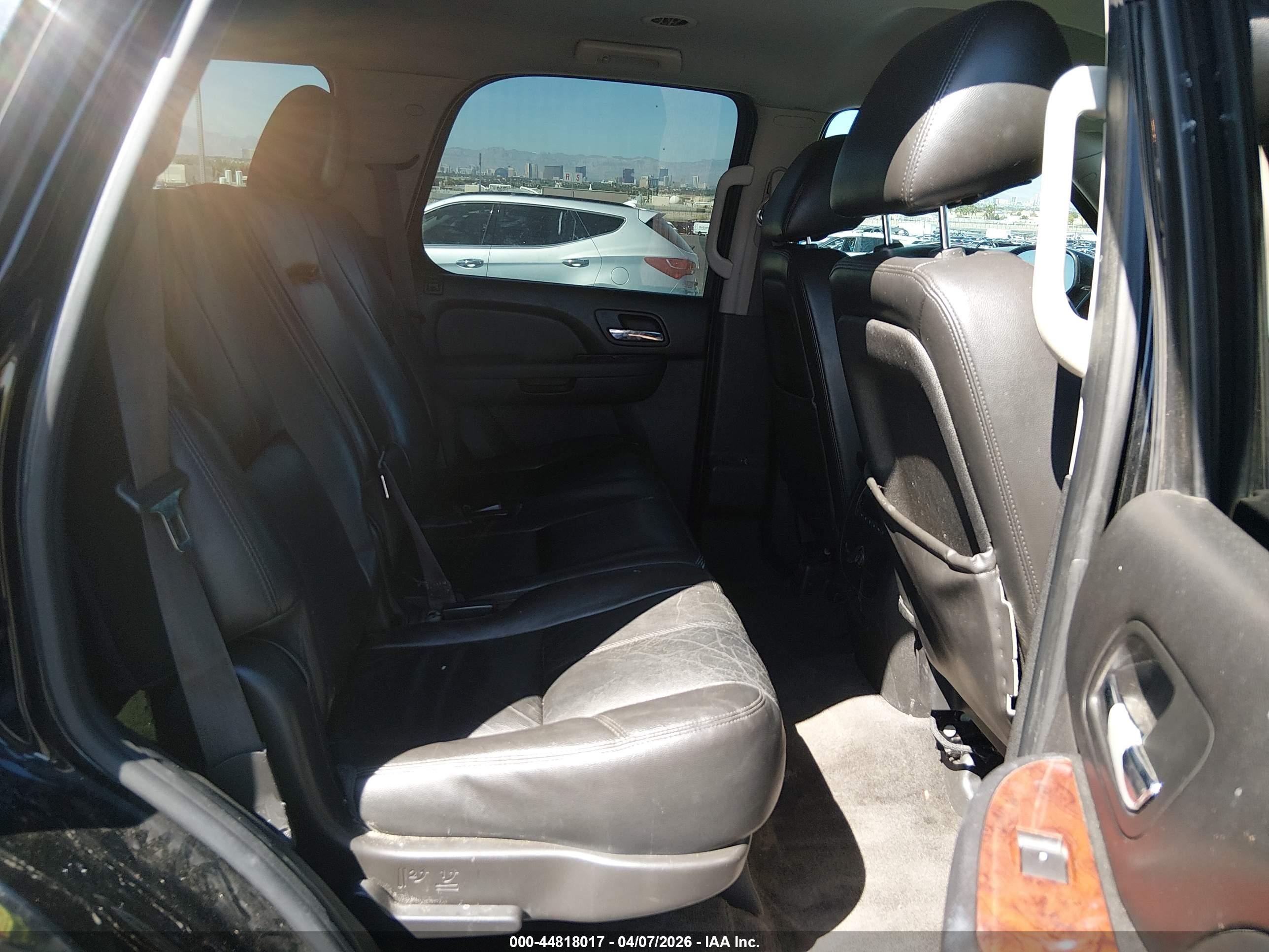 CHEVROLET TAHOE image 8