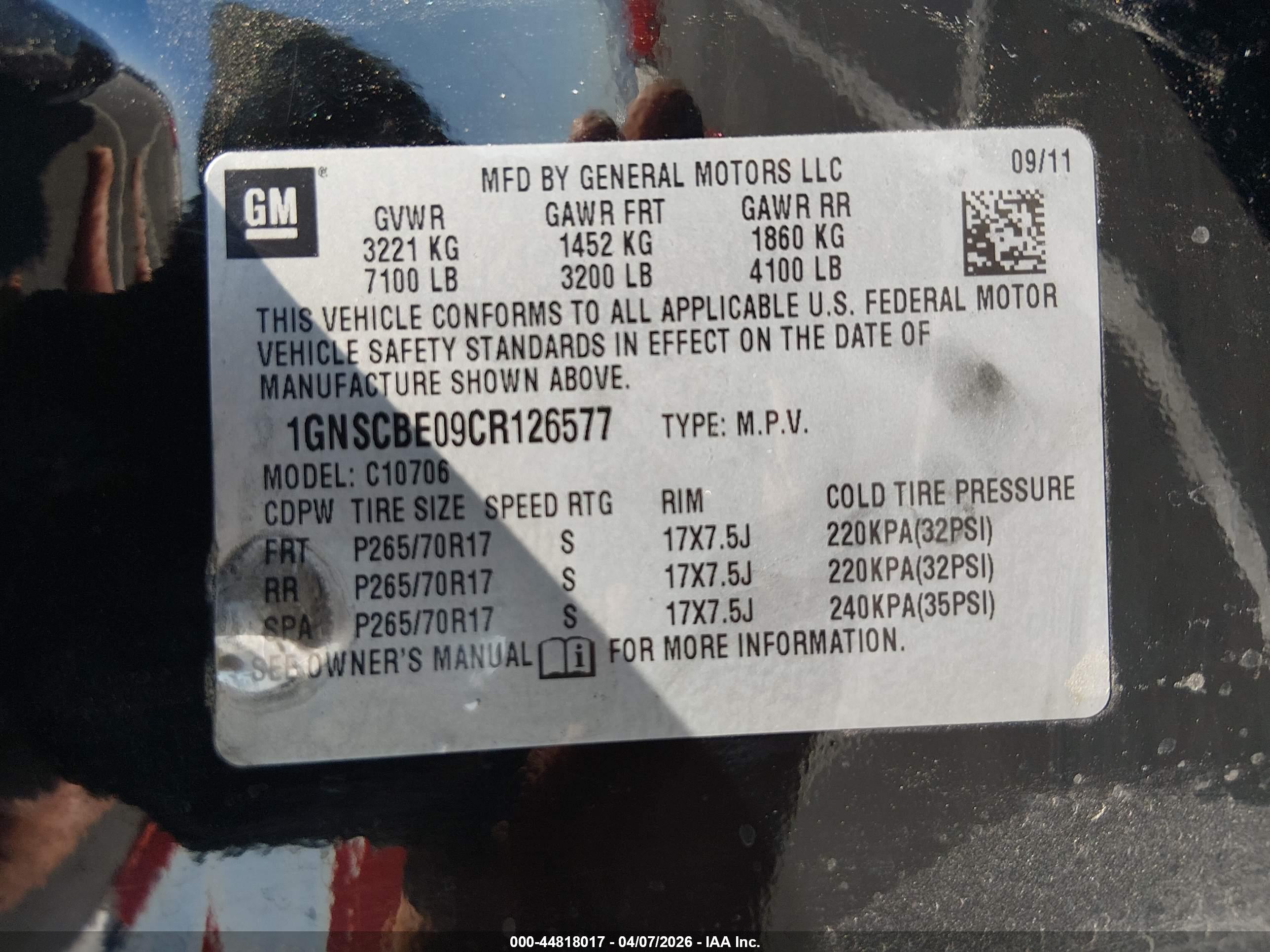 CHEVROLET TAHOE image 9