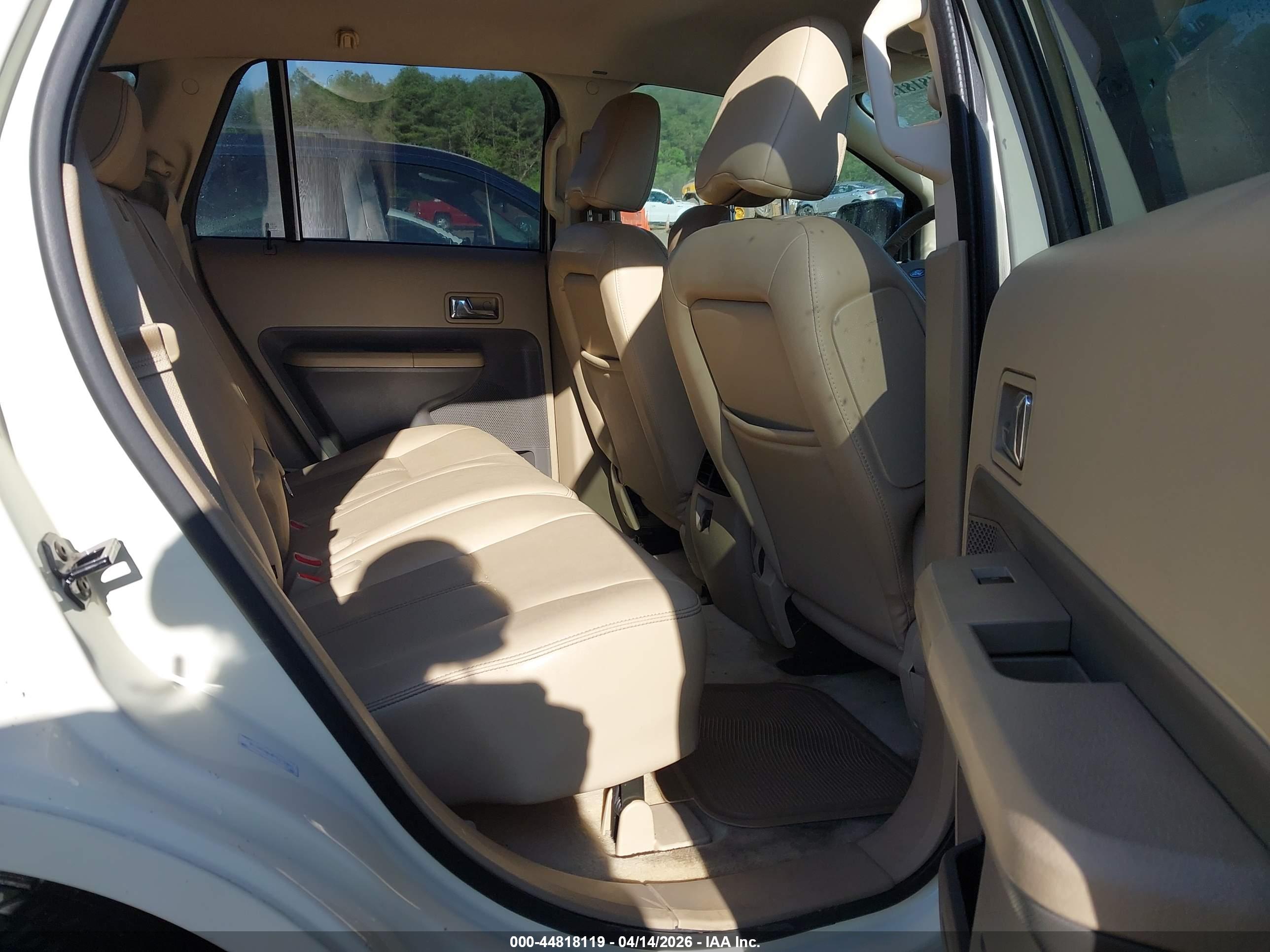 FORD EDGE image 8