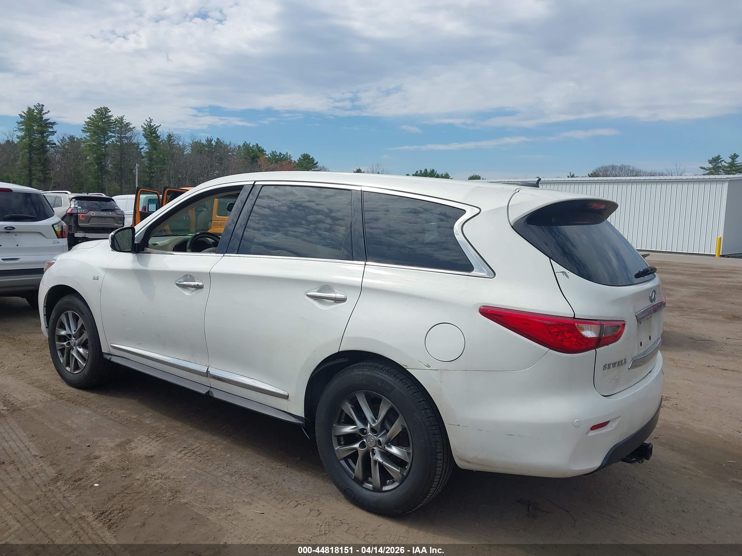 INFINITI QX60 image 3