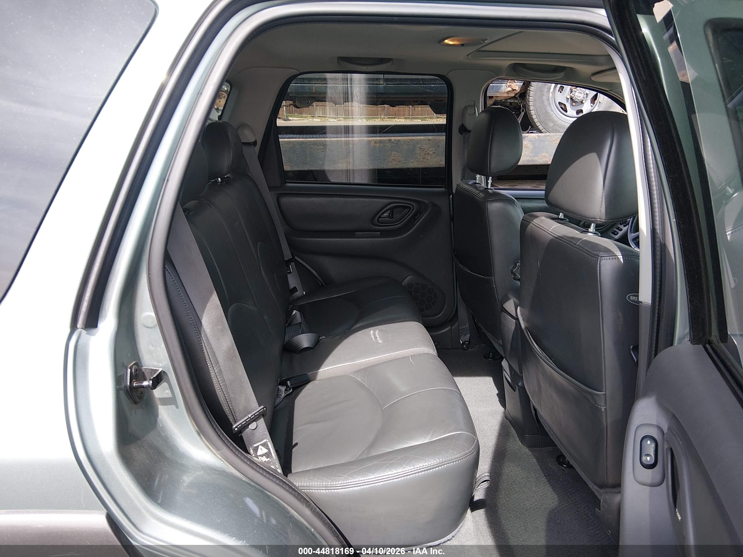 MAZDA TRIBUTE image 8