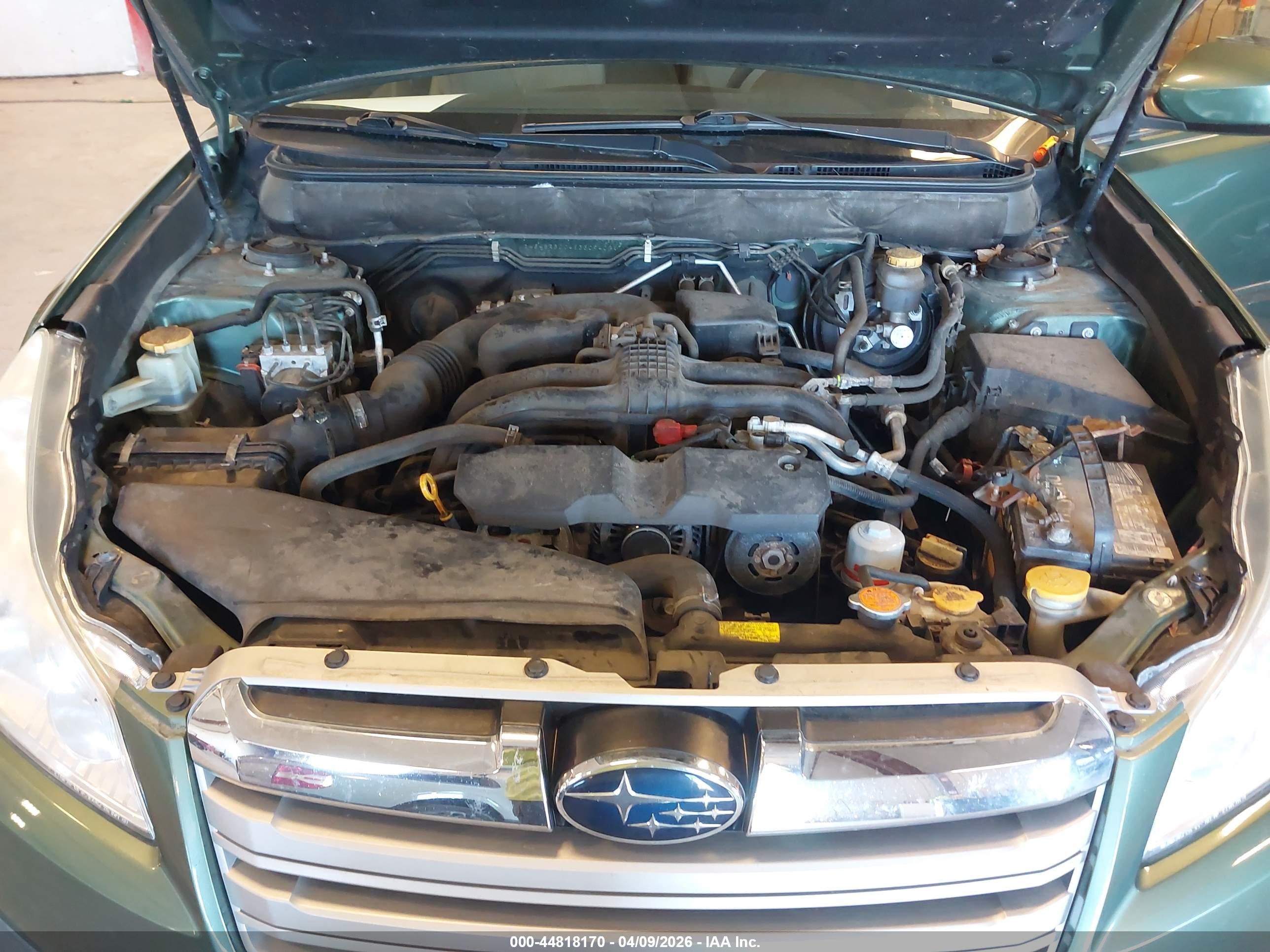 SUBARU OUTBACK image 10