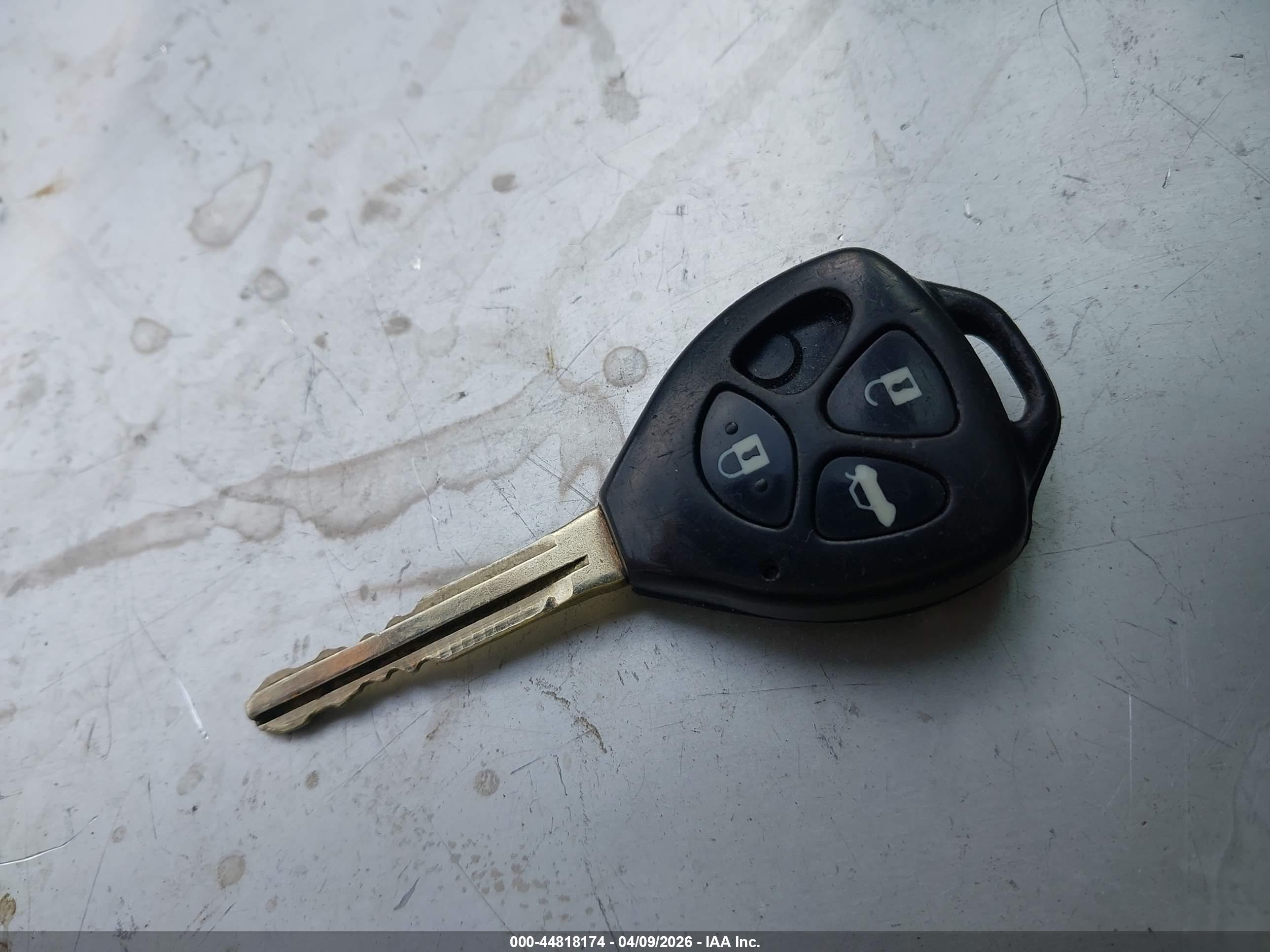 TOYOTA COROLLA image 11