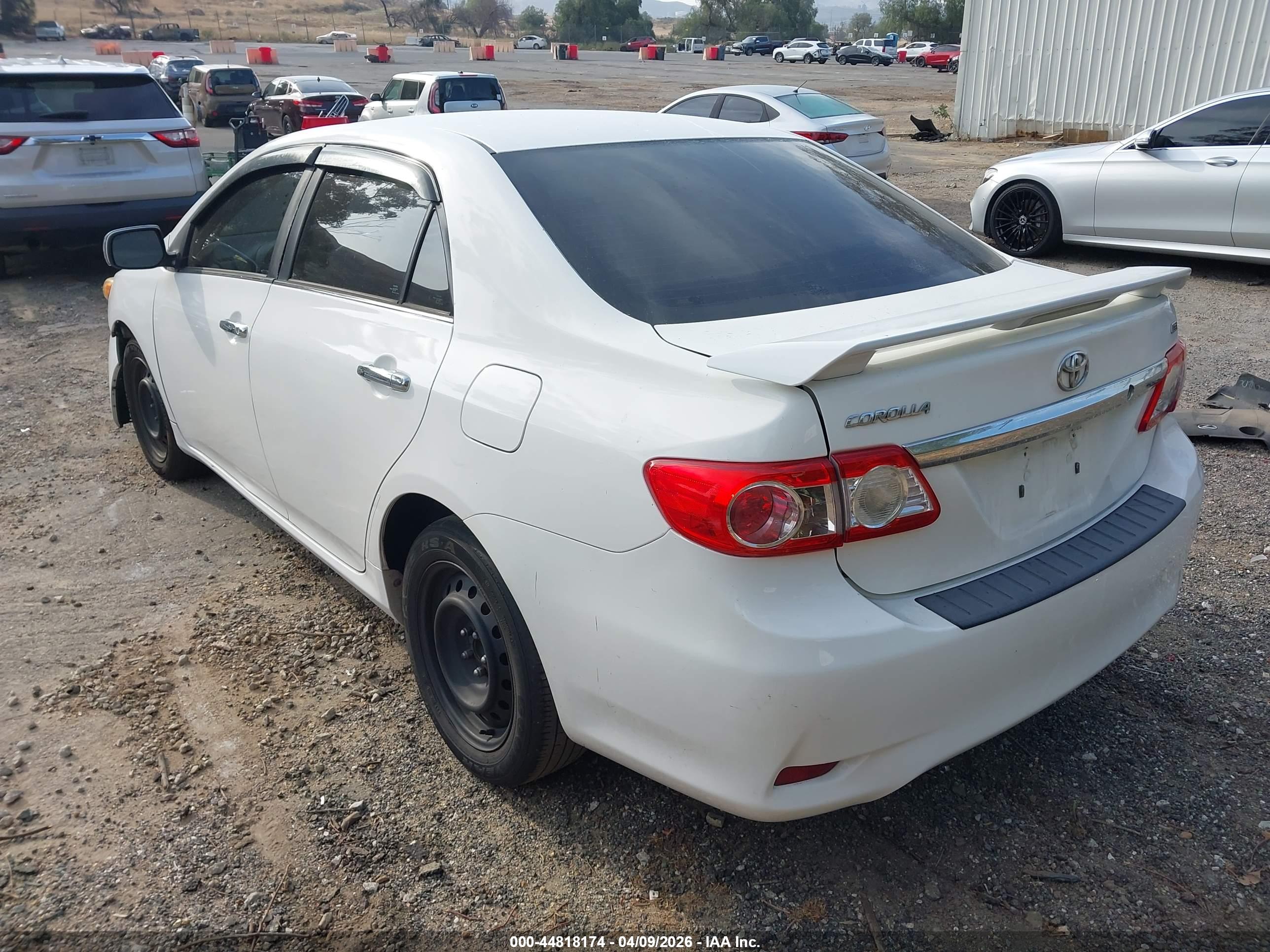 TOYOTA COROLLA image 3