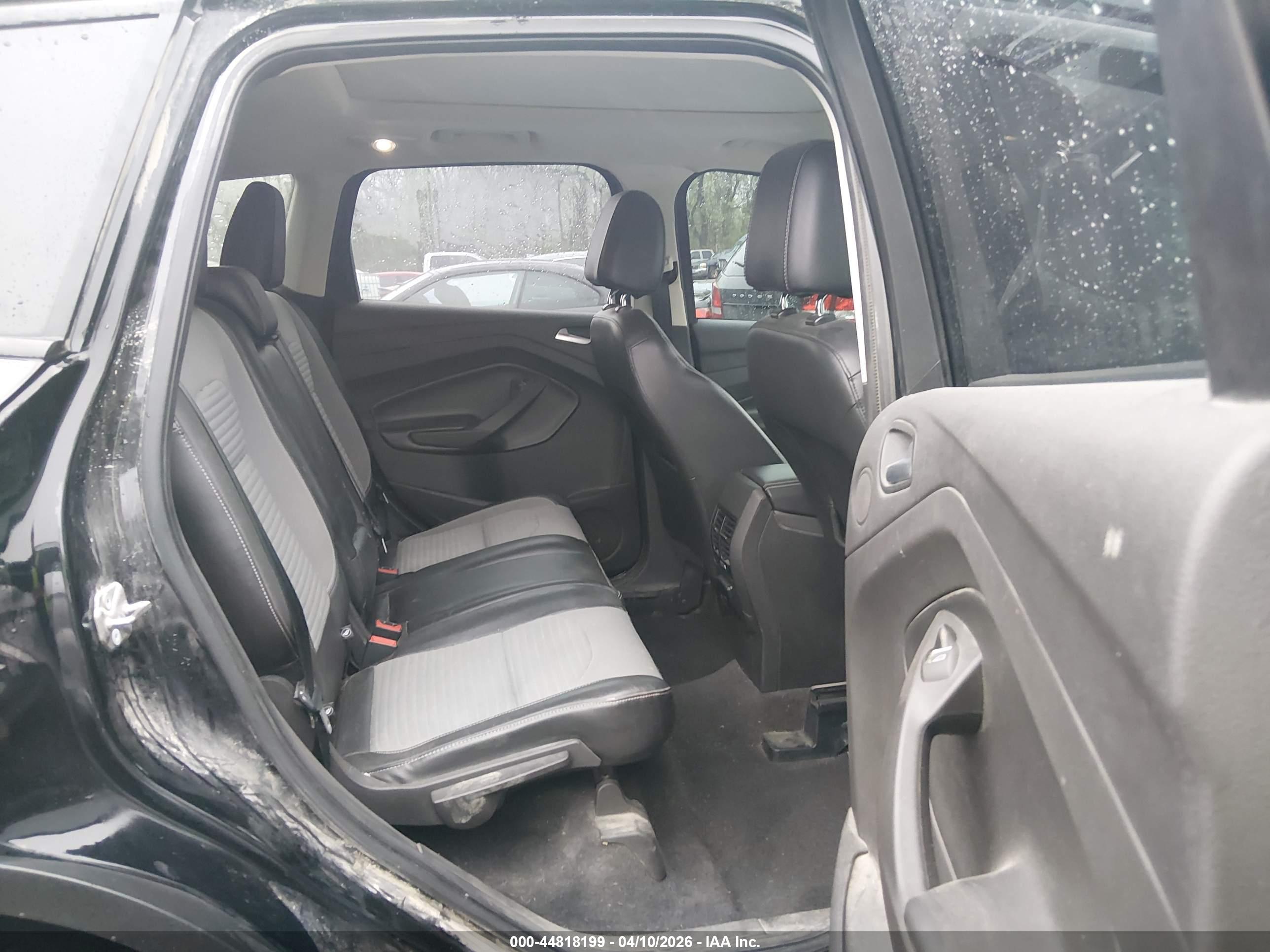 FORD ESCAPE image 8