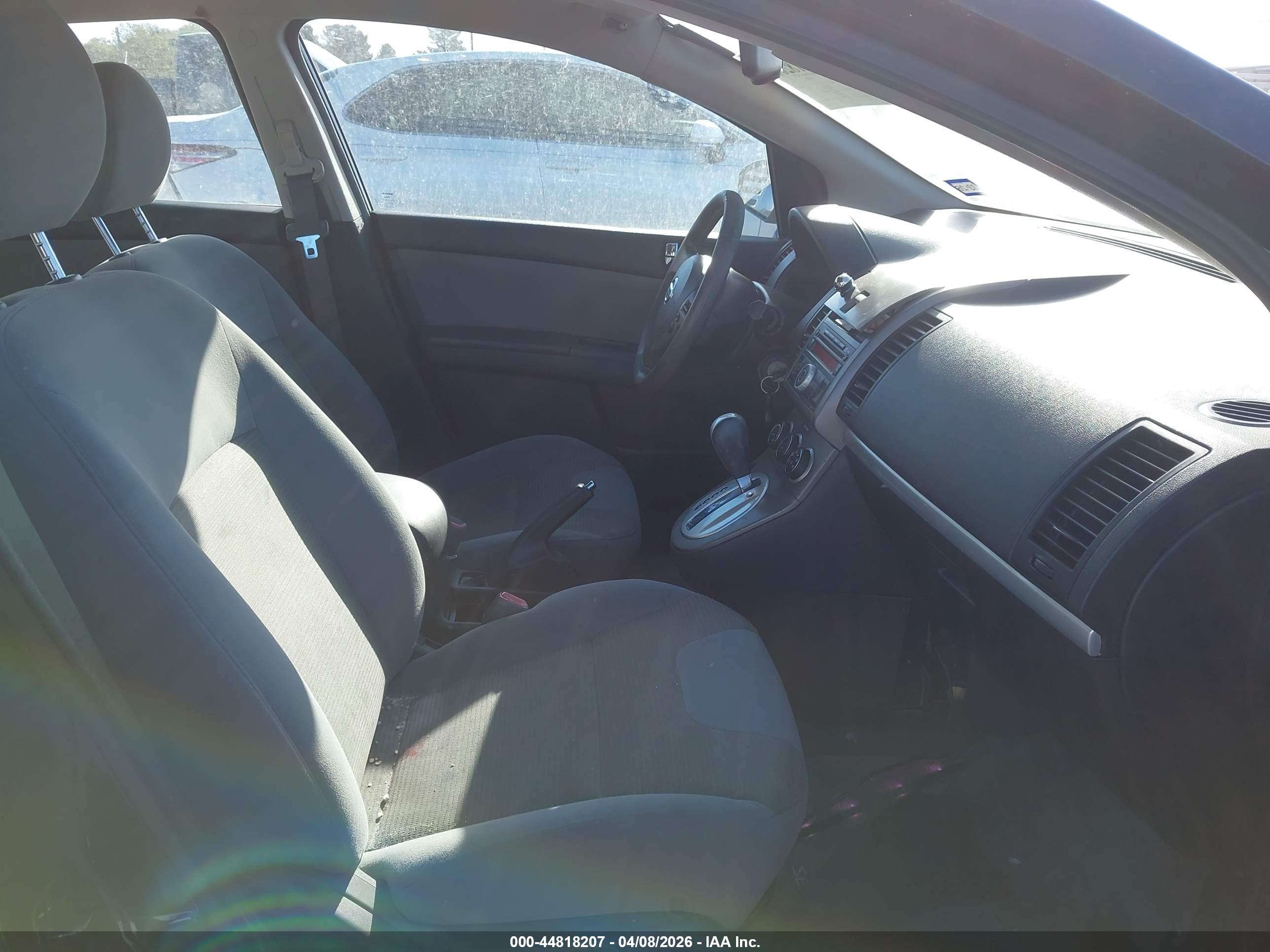NISSAN SENTRA image 5