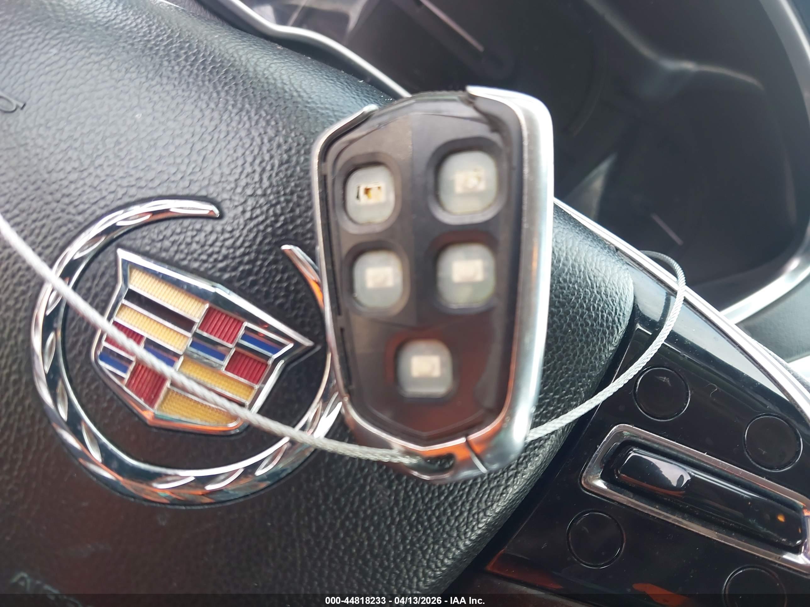 CADILLAC SRX image 11