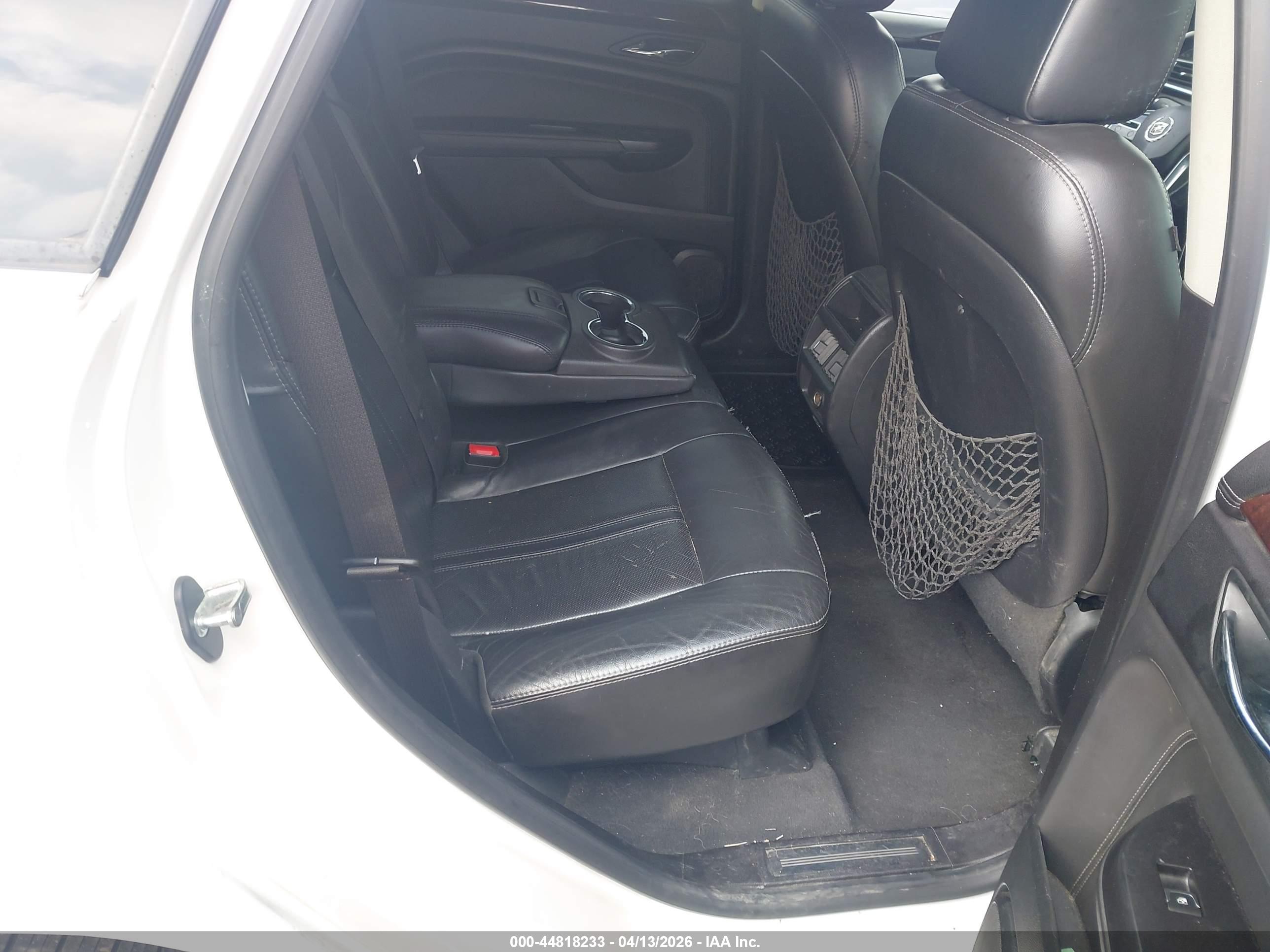 CADILLAC SRX image 8