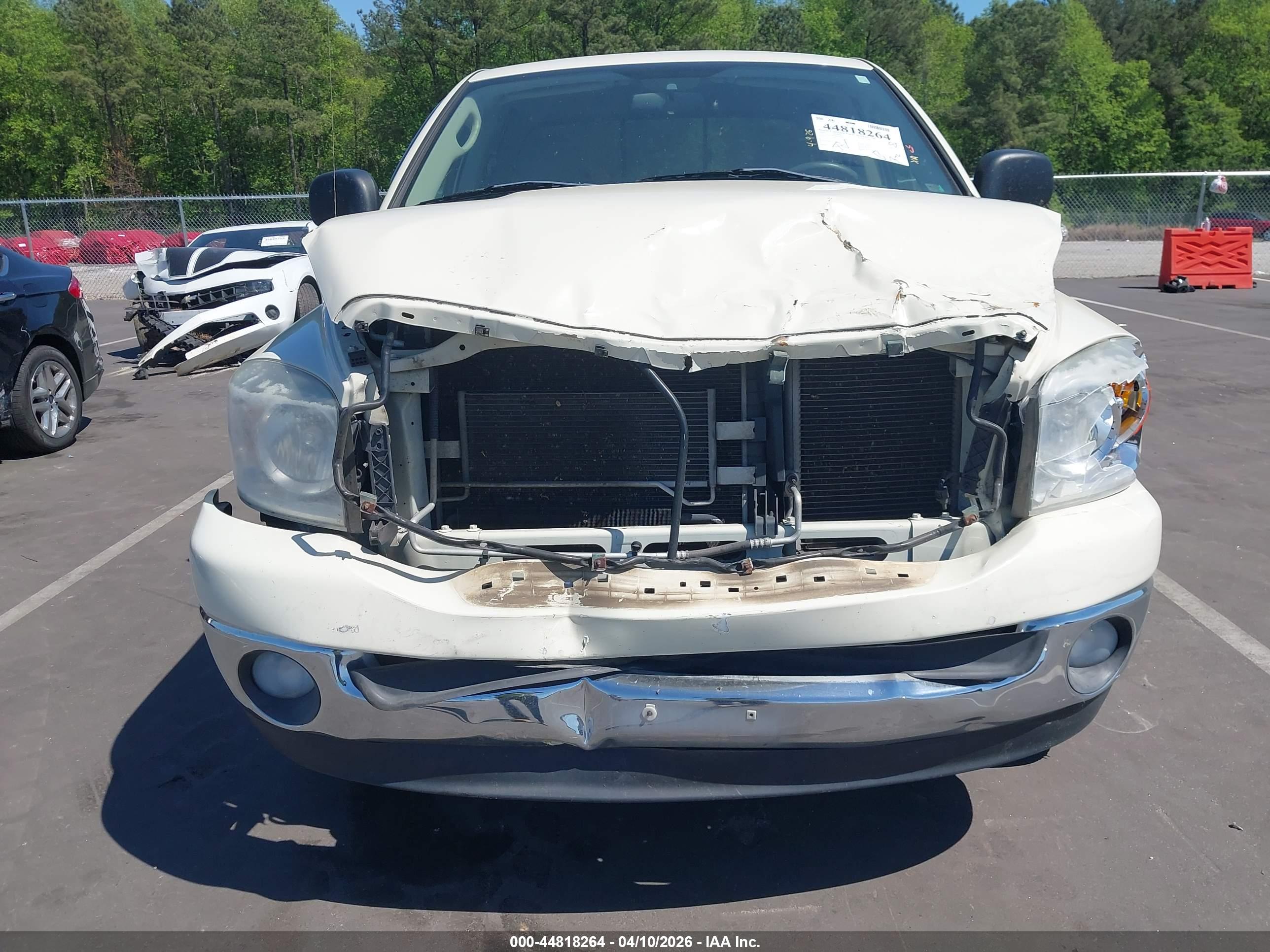 DODGE RAM image 6