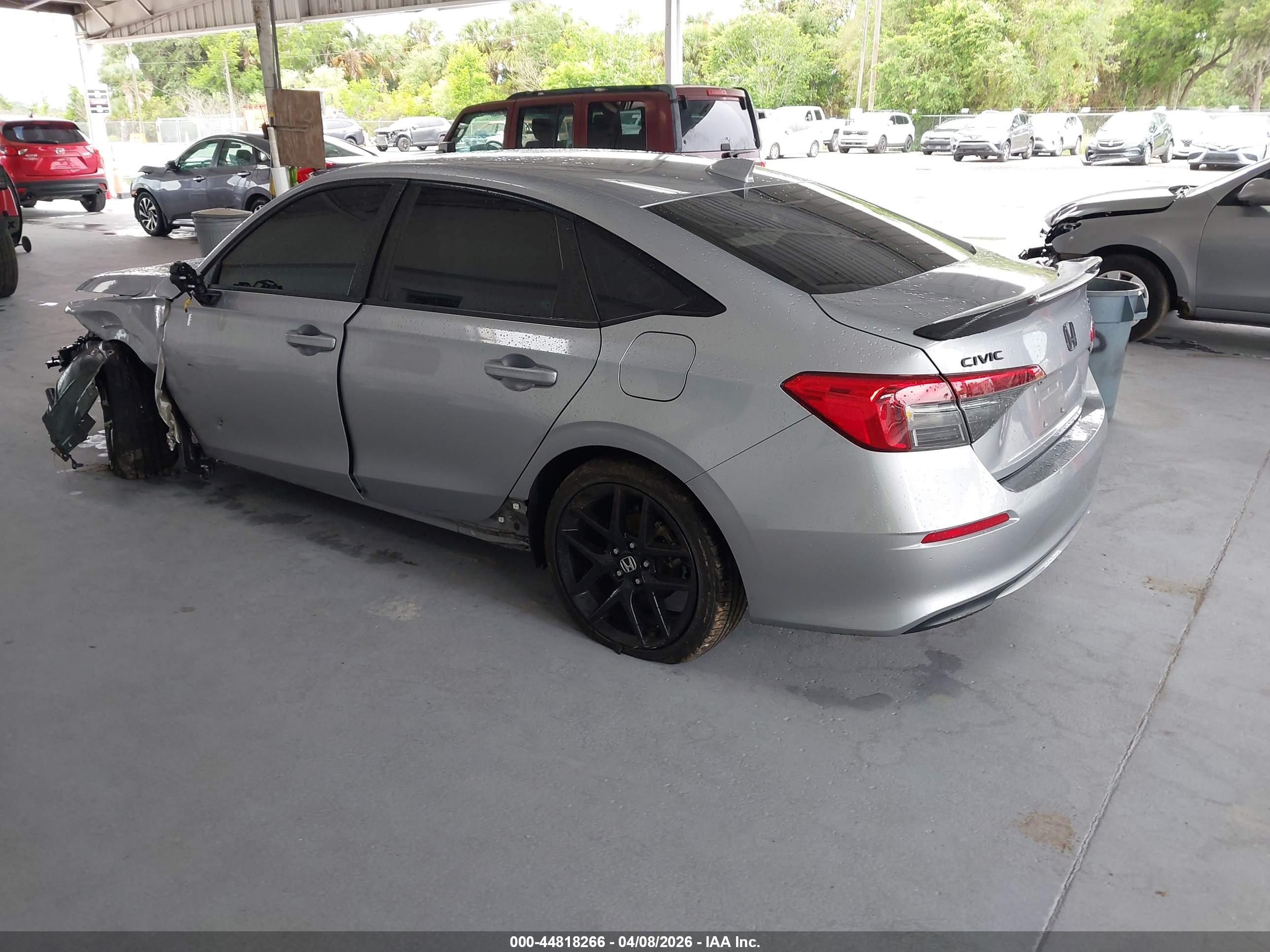 HONDA CIVIC image 3