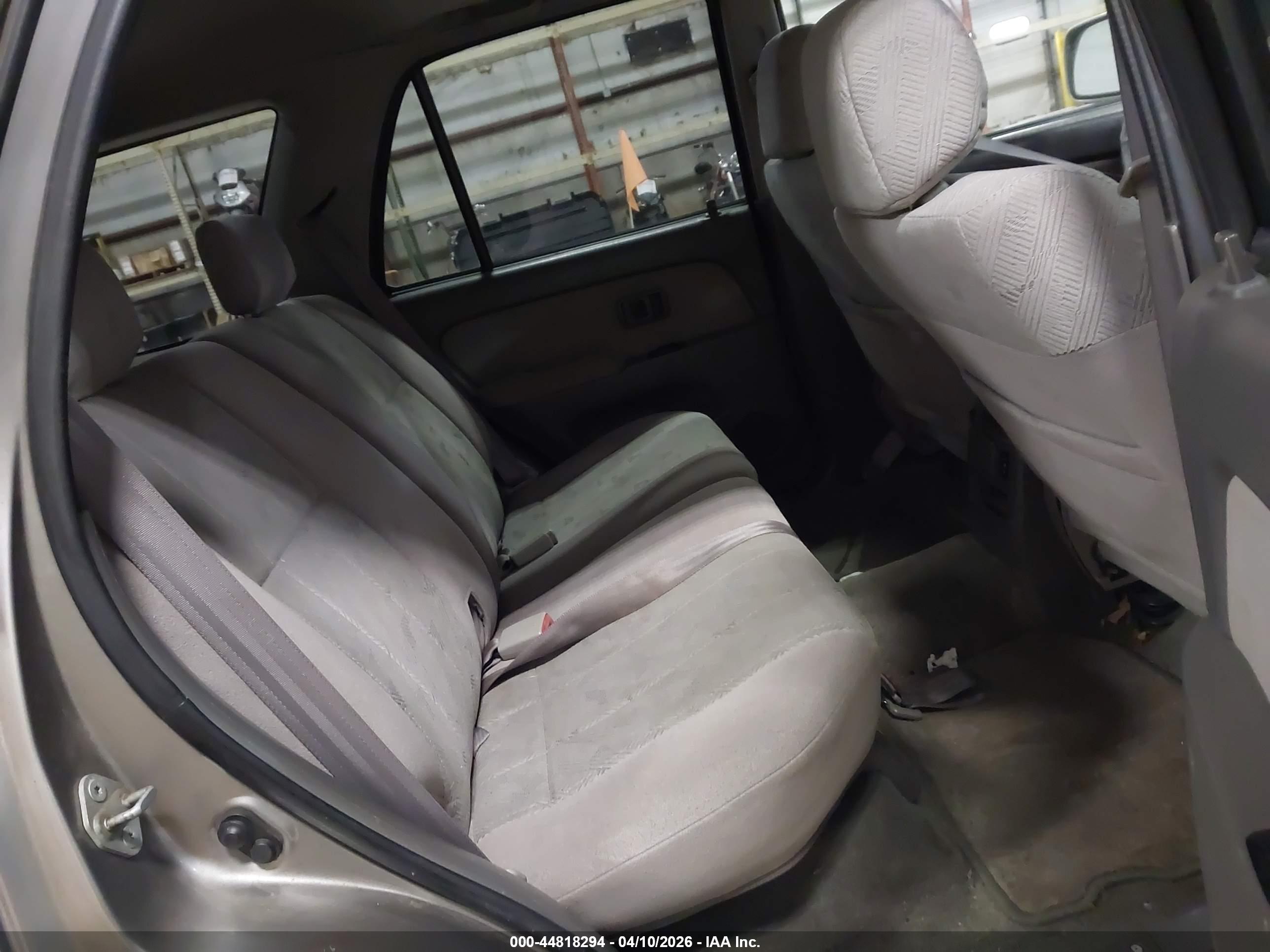 TOYOTA 4RUNNER image 8