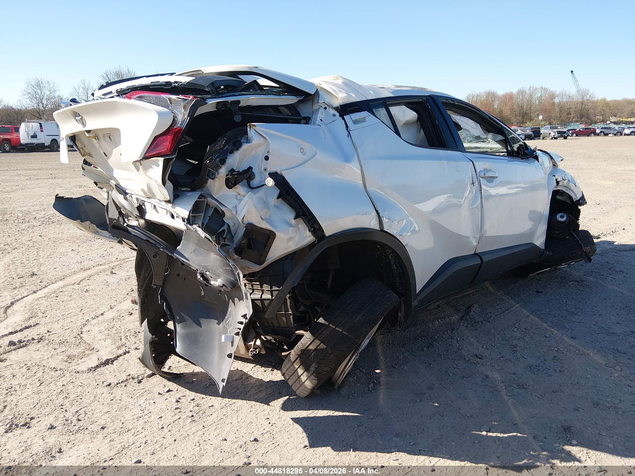 TOYOTA C-HR image 4