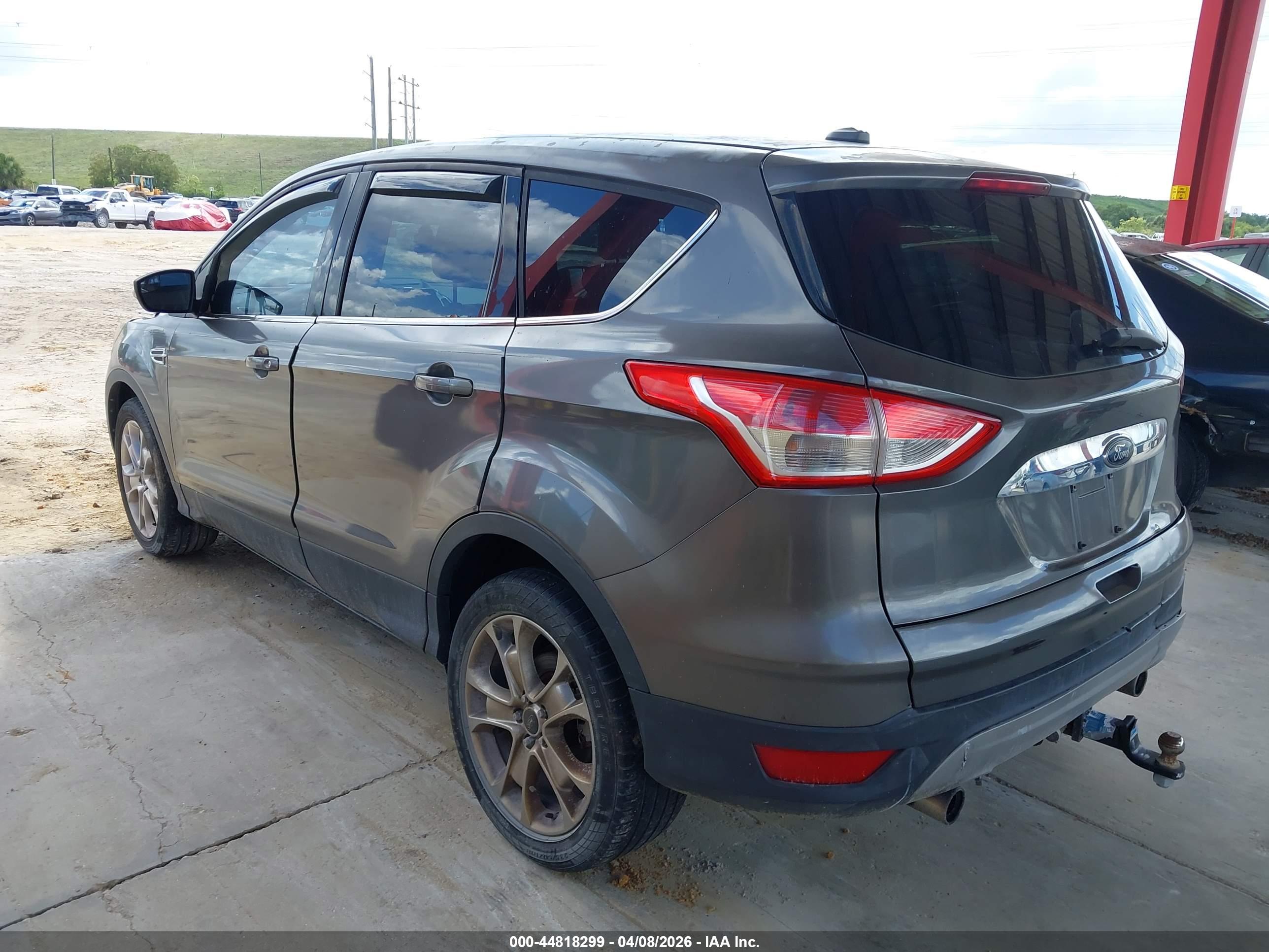 FORD ESCAPE image 3