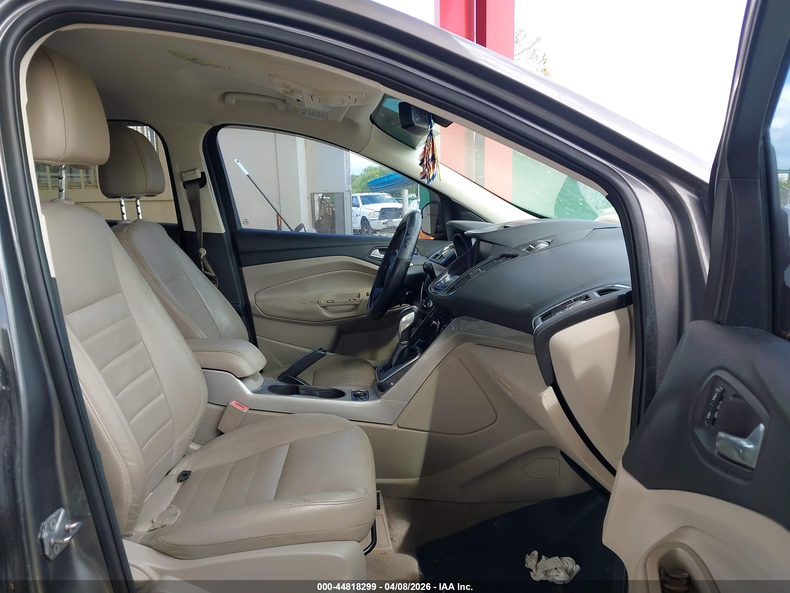 FORD ESCAPE image 5