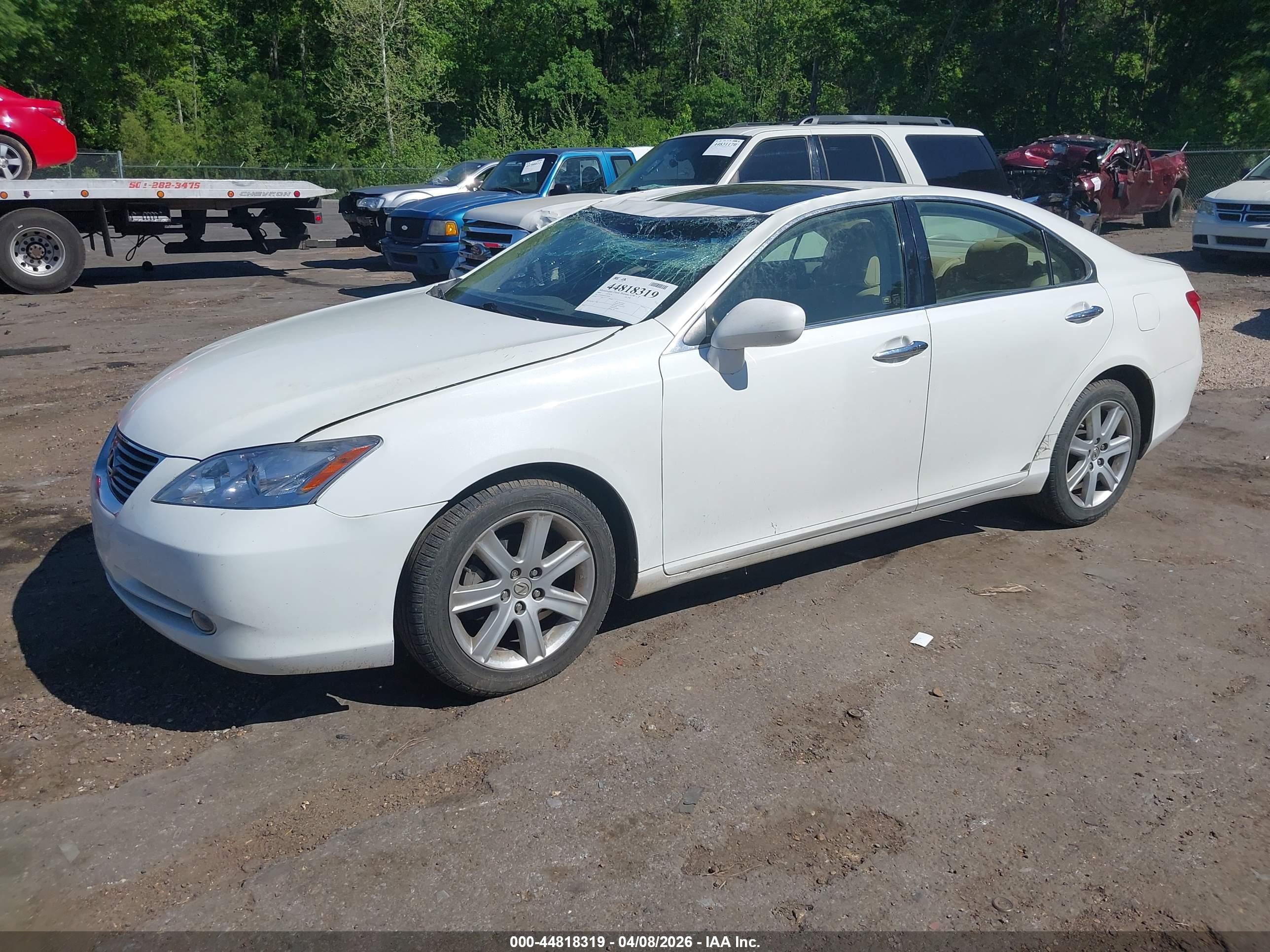 LEXUS ES image 2