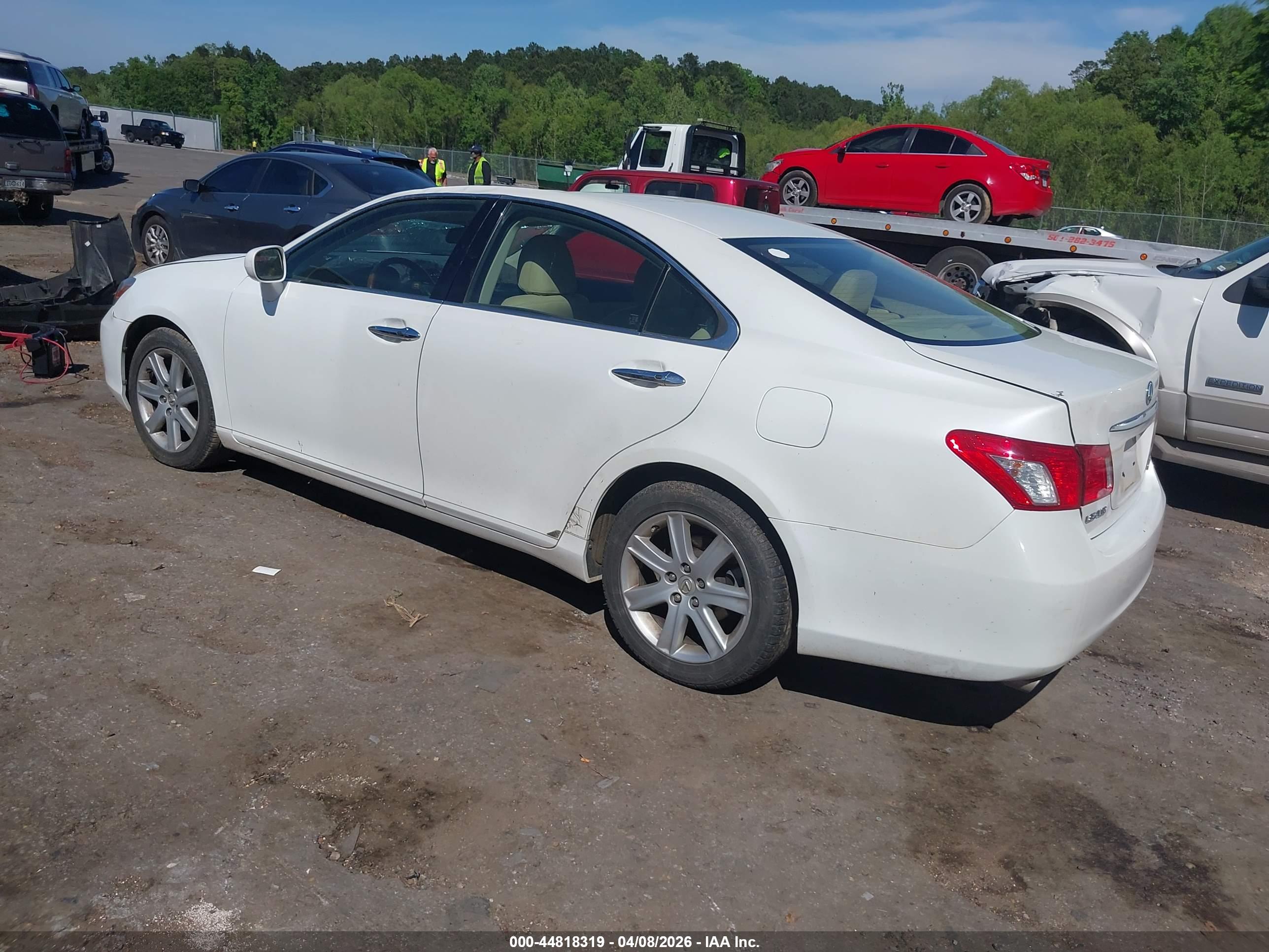 LEXUS ES image 3