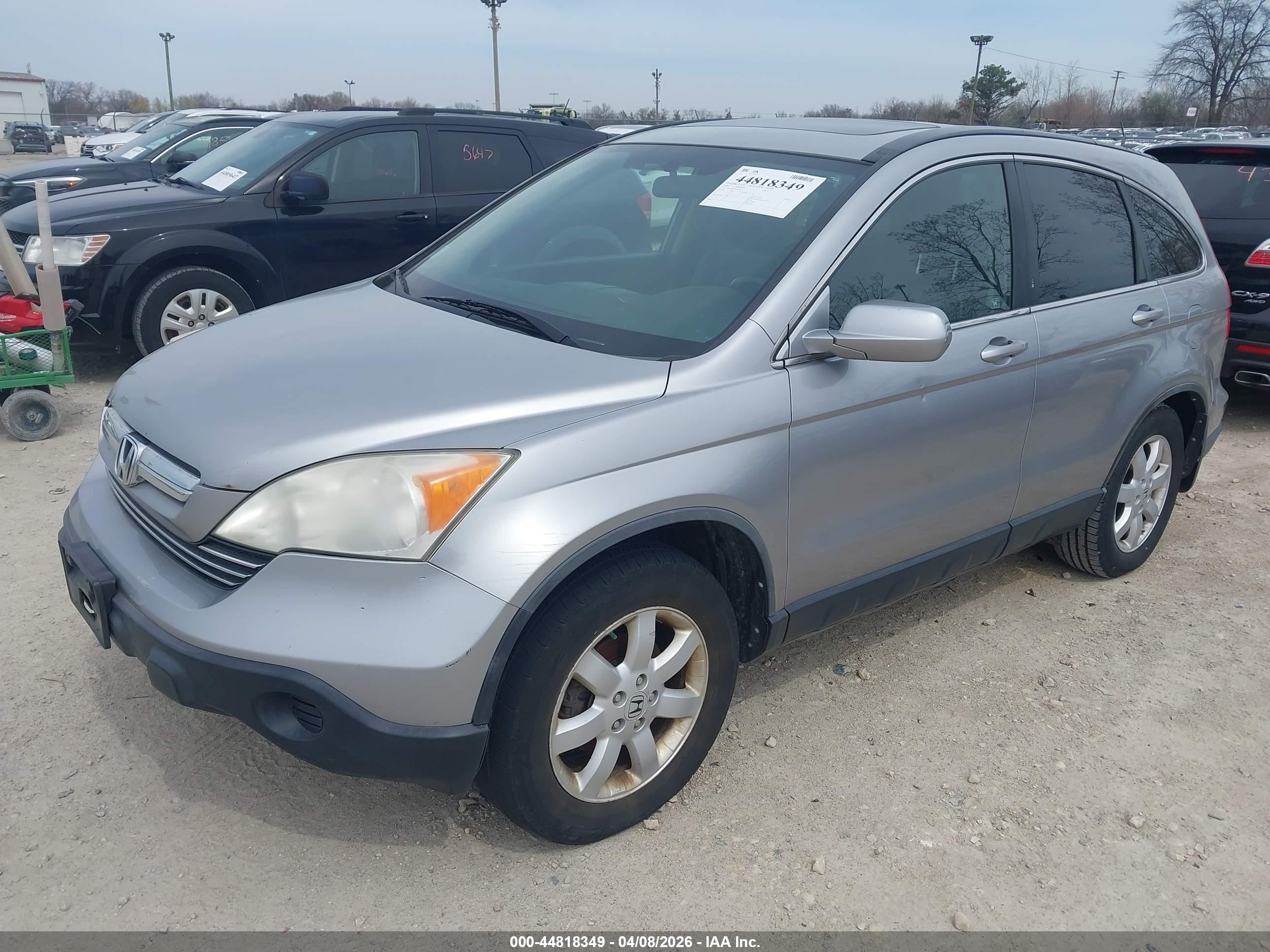 HONDA CR-V image 2