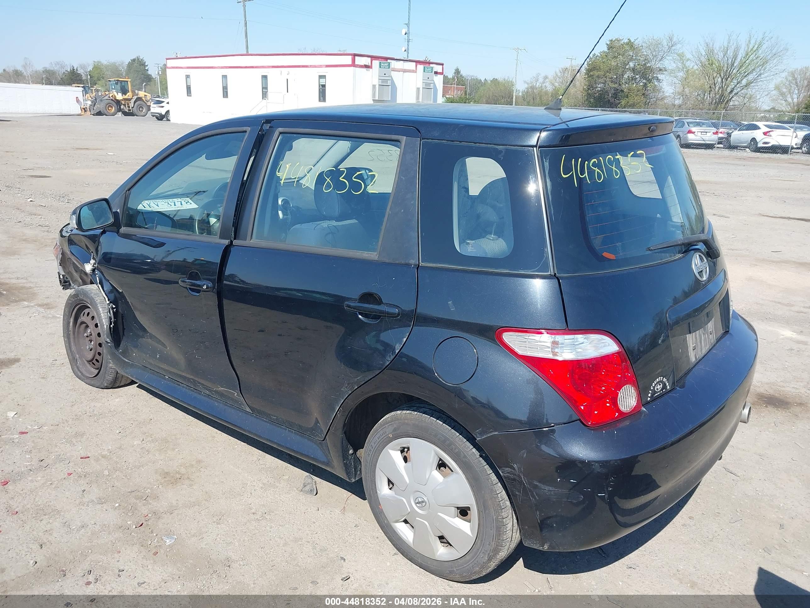 SCION XA image 3