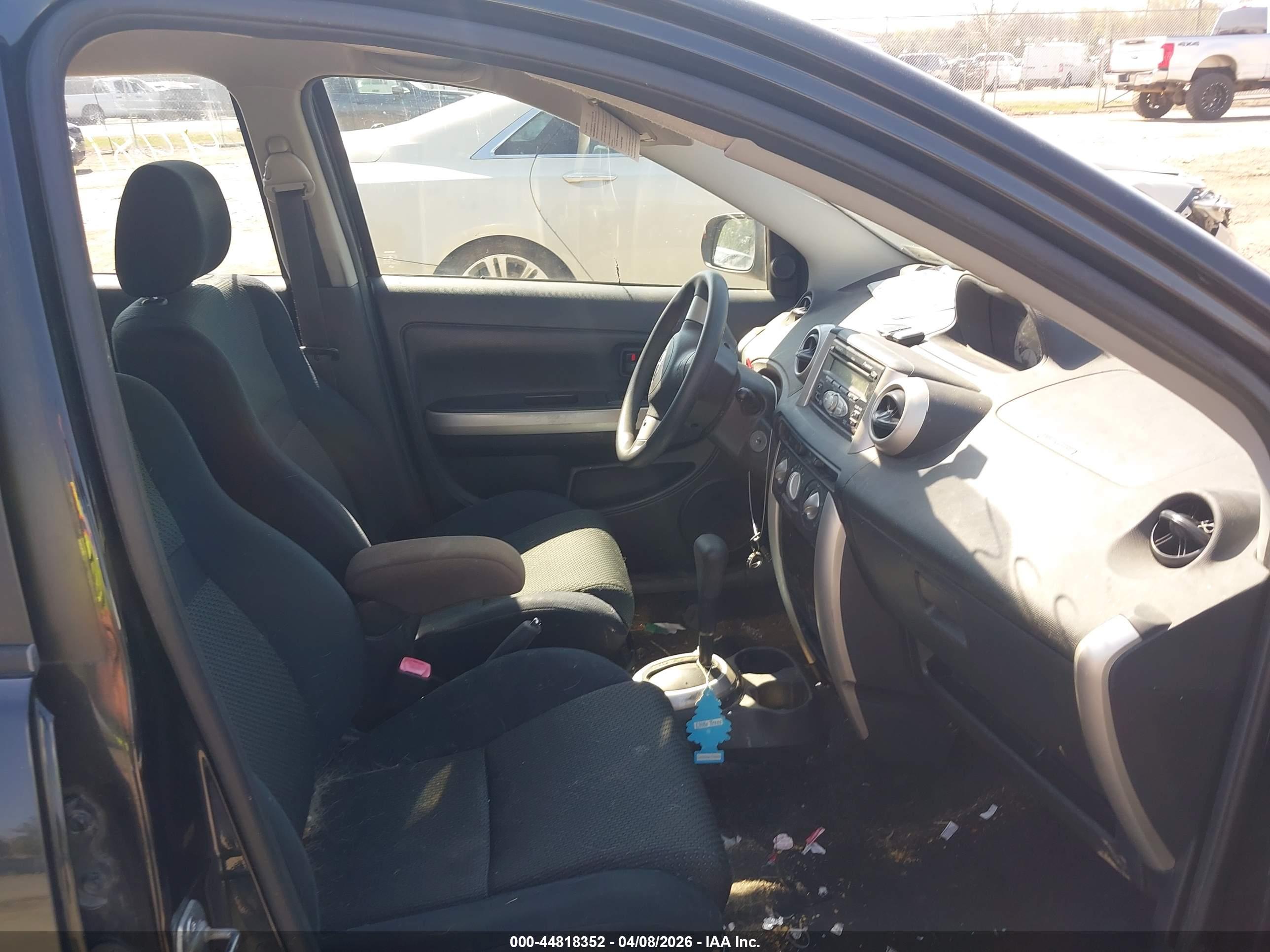 SCION XA image 5